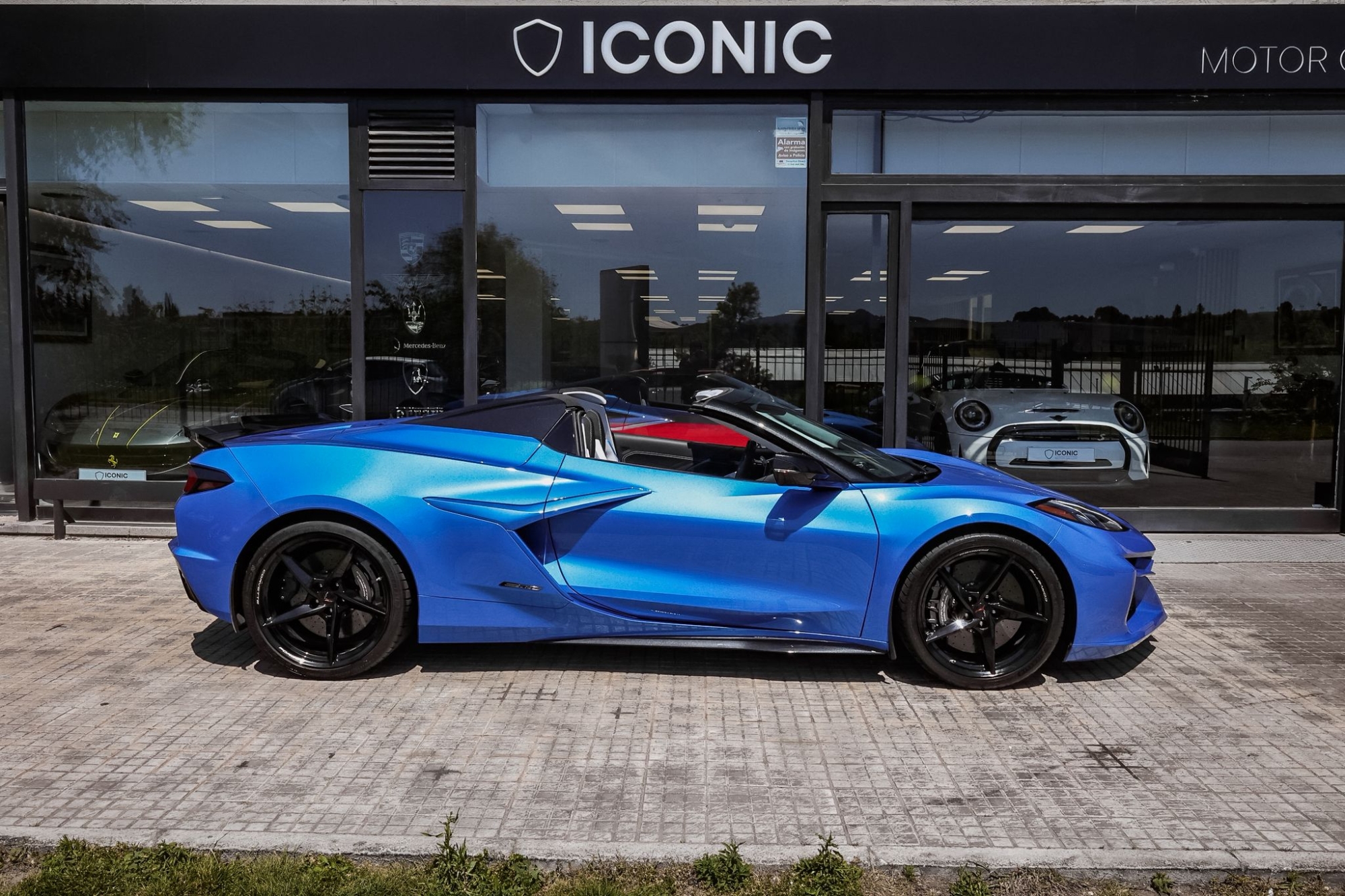 CHEVROLET CORVETTE E-RAY 3LZ