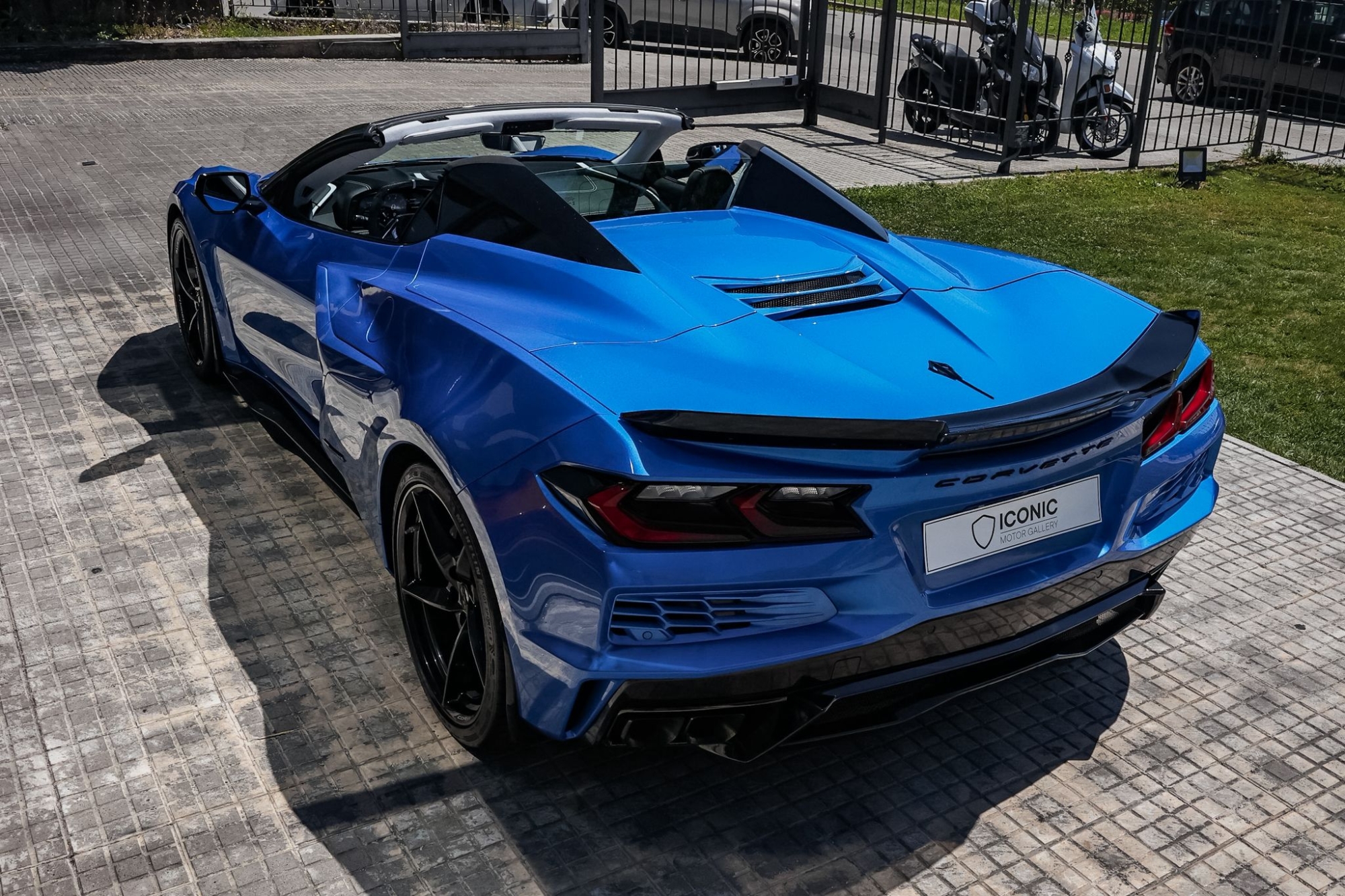 CHEVROLET CORVETTE E-RAY 3LZ