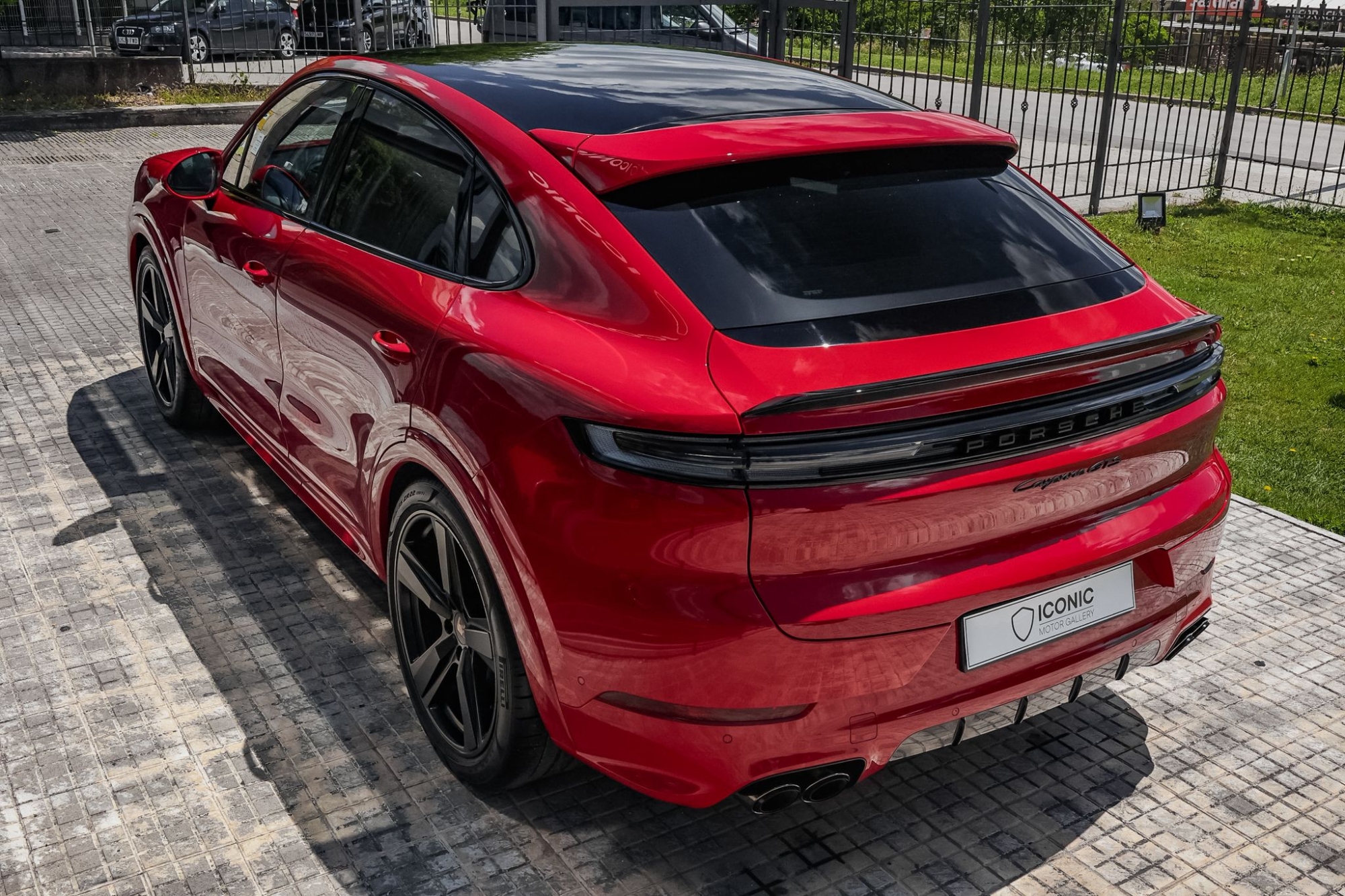 PORSCHE CAYENNE GTS COUPE