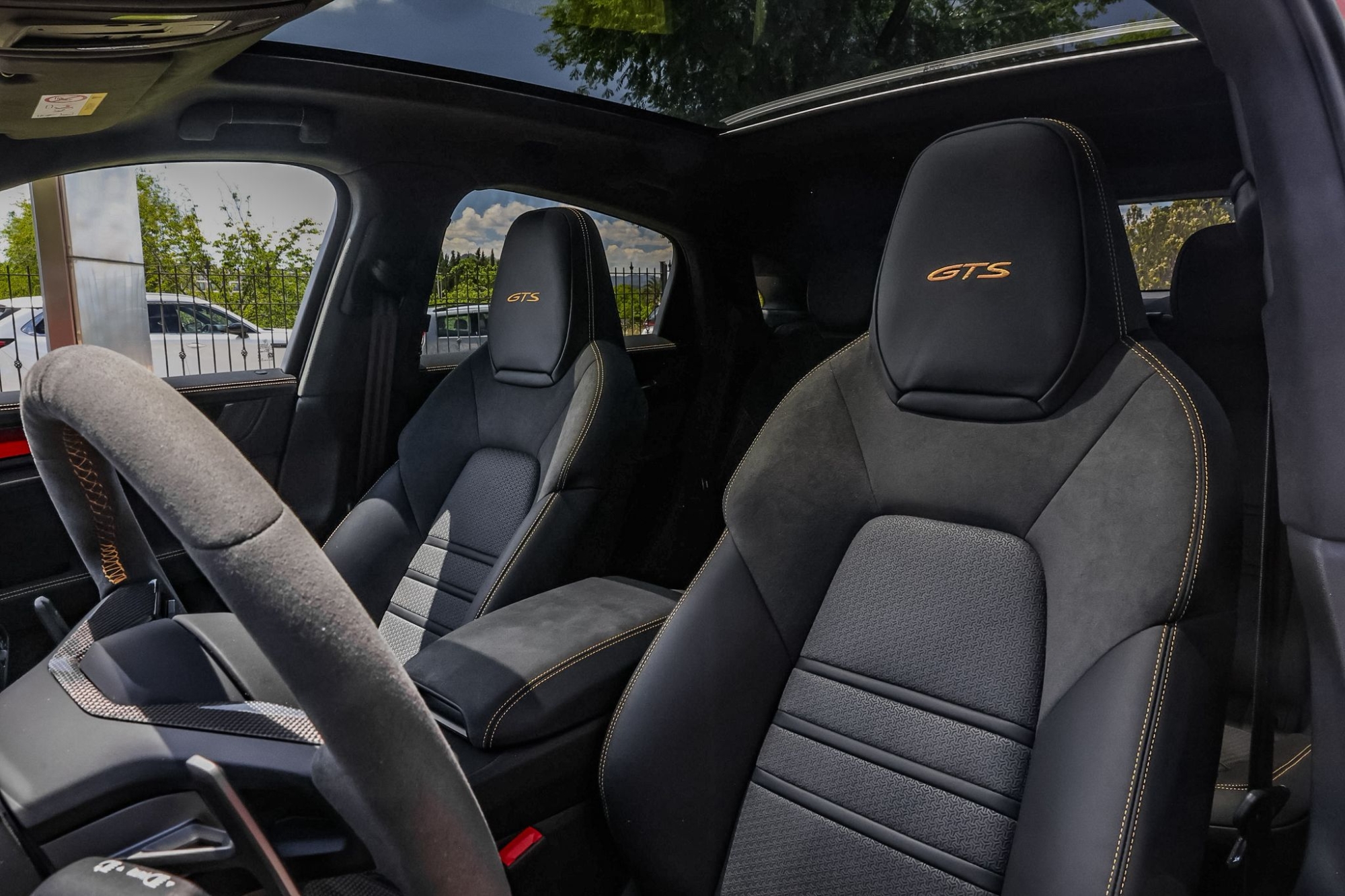 PORSCHE CAYENNE GTS COUPE