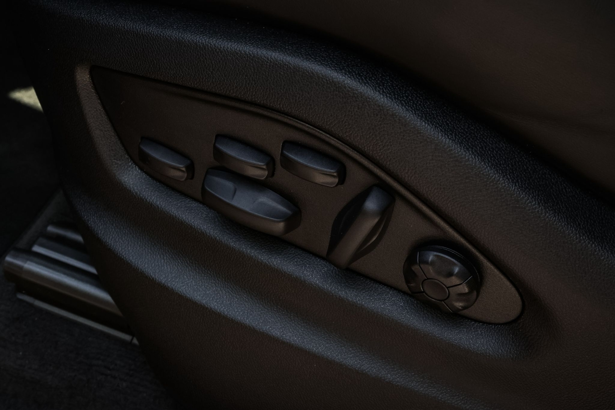 PORSCHE CAYENNE GTS COUPE