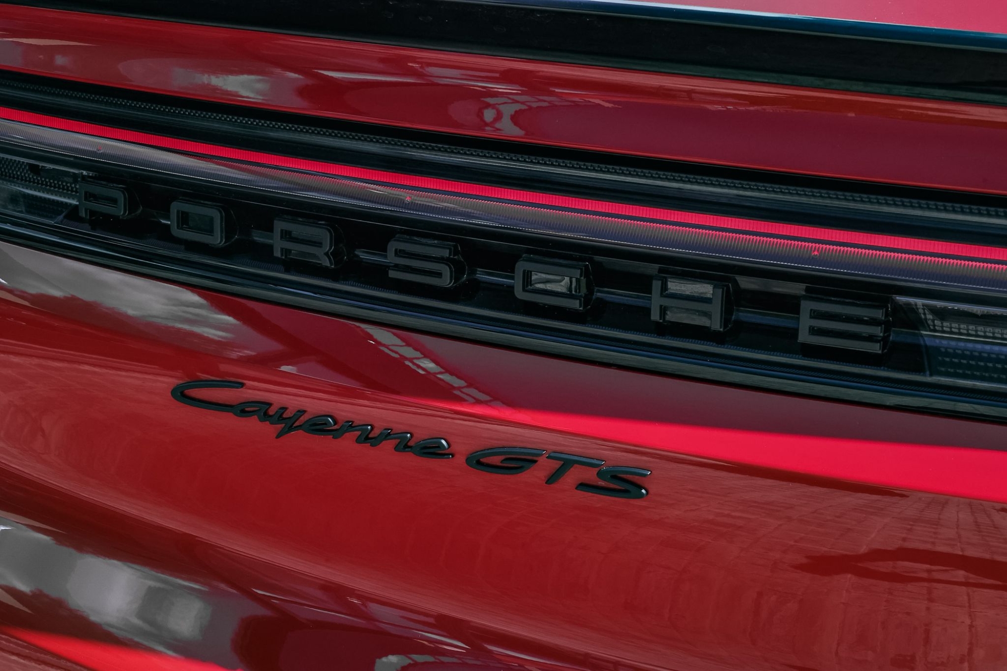 PORSCHE CAYENNE GTS COUPE