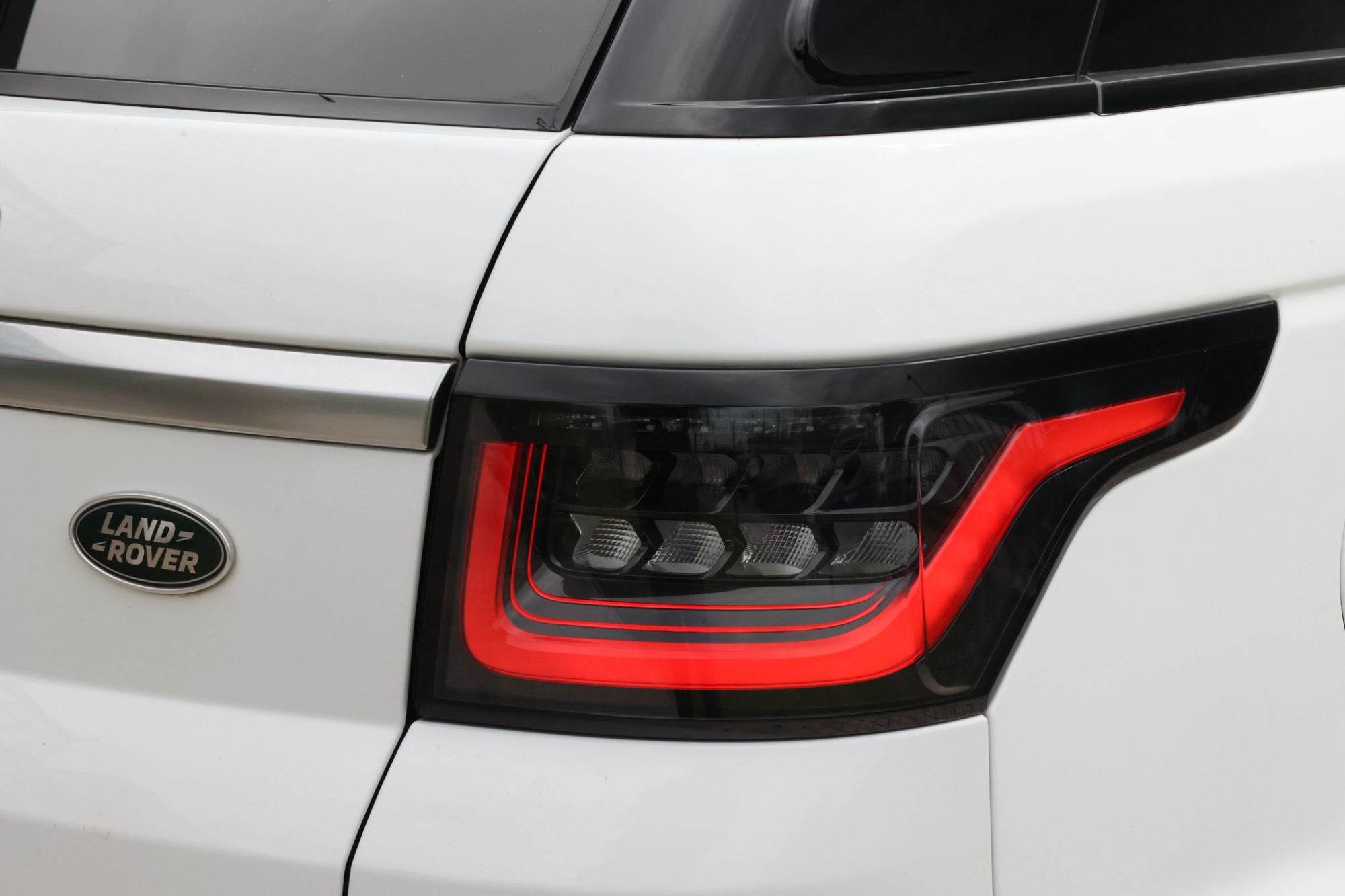 RANGE ROVER SPORT MHEV