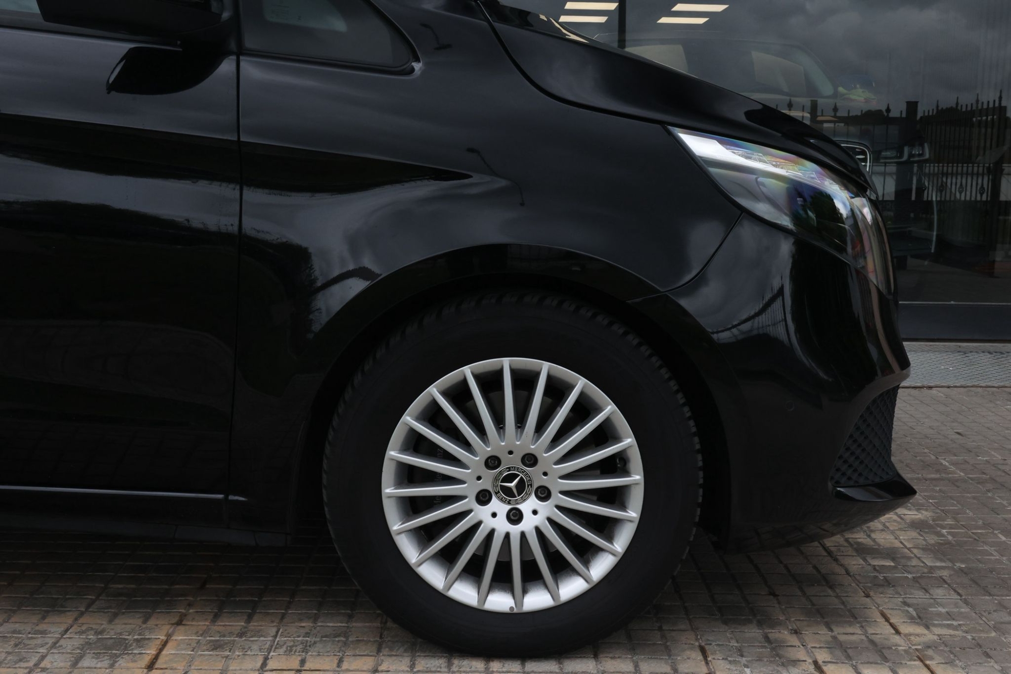 MERCEDES-BENZ CLASE V300D AVANGARDE EXTRA LARGA