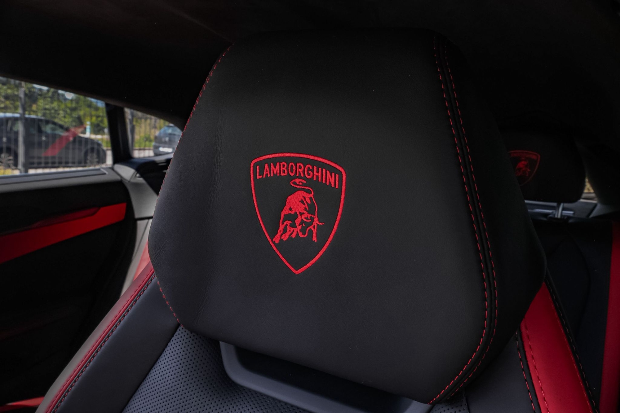LAMBORGHINI URUS SE NUEVO