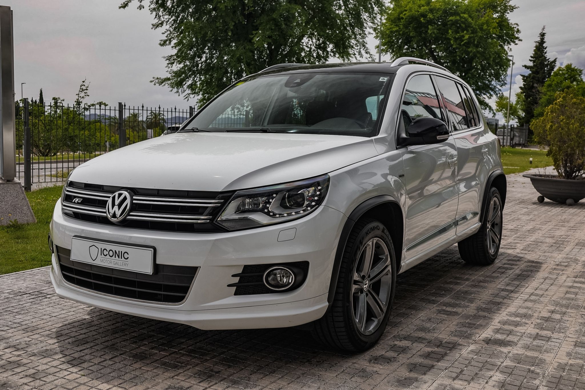 VOLKSWAGEN TIGUAN R-LINE CITYSCAPE