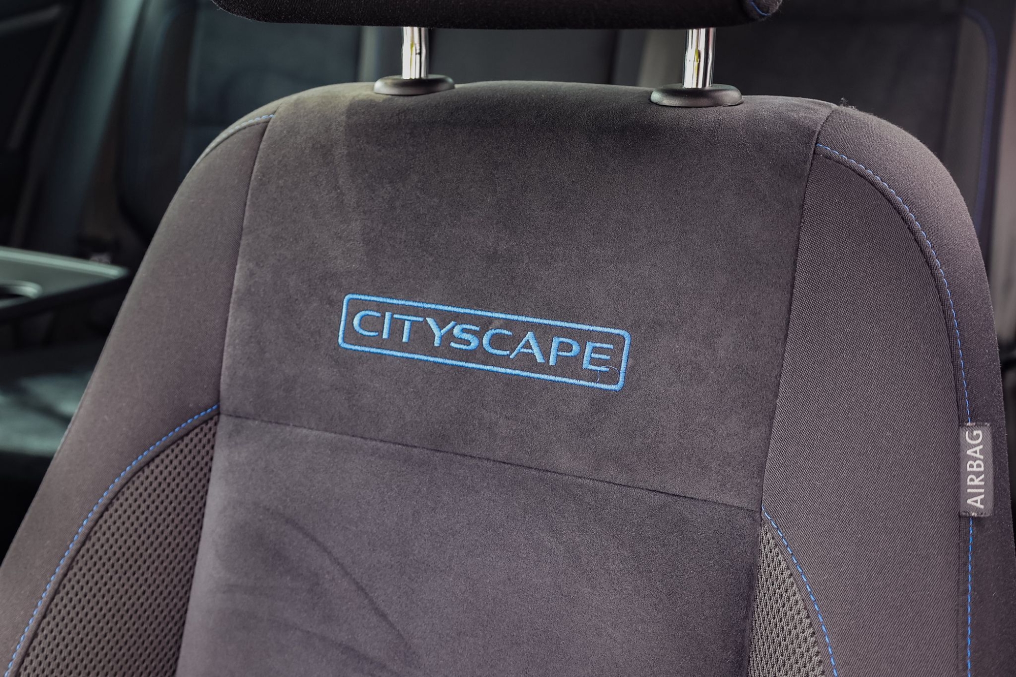 VOLKSWAGEN TIGUAN R-LINE CITYSCAPE