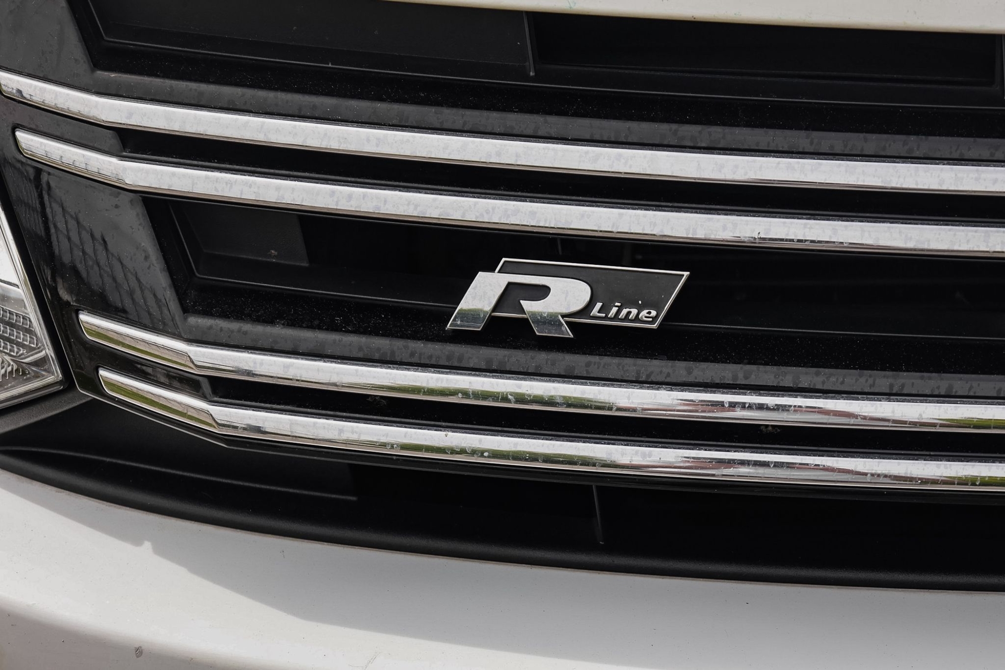 VOLKSWAGEN TIGUAN R-LINE CITYSCAPE