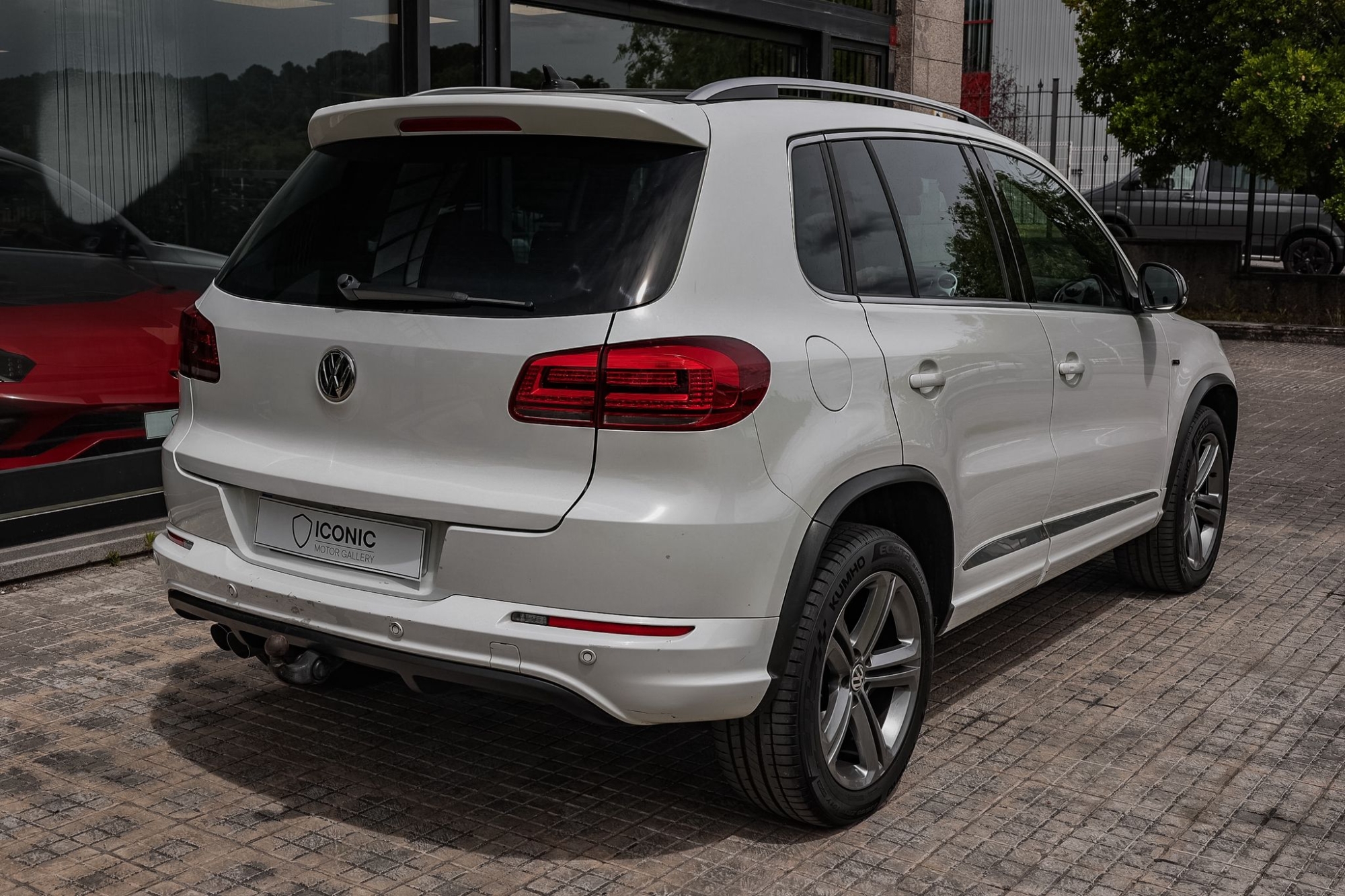 VOLKSWAGEN TIGUAN R-LINE CITYSCAPE