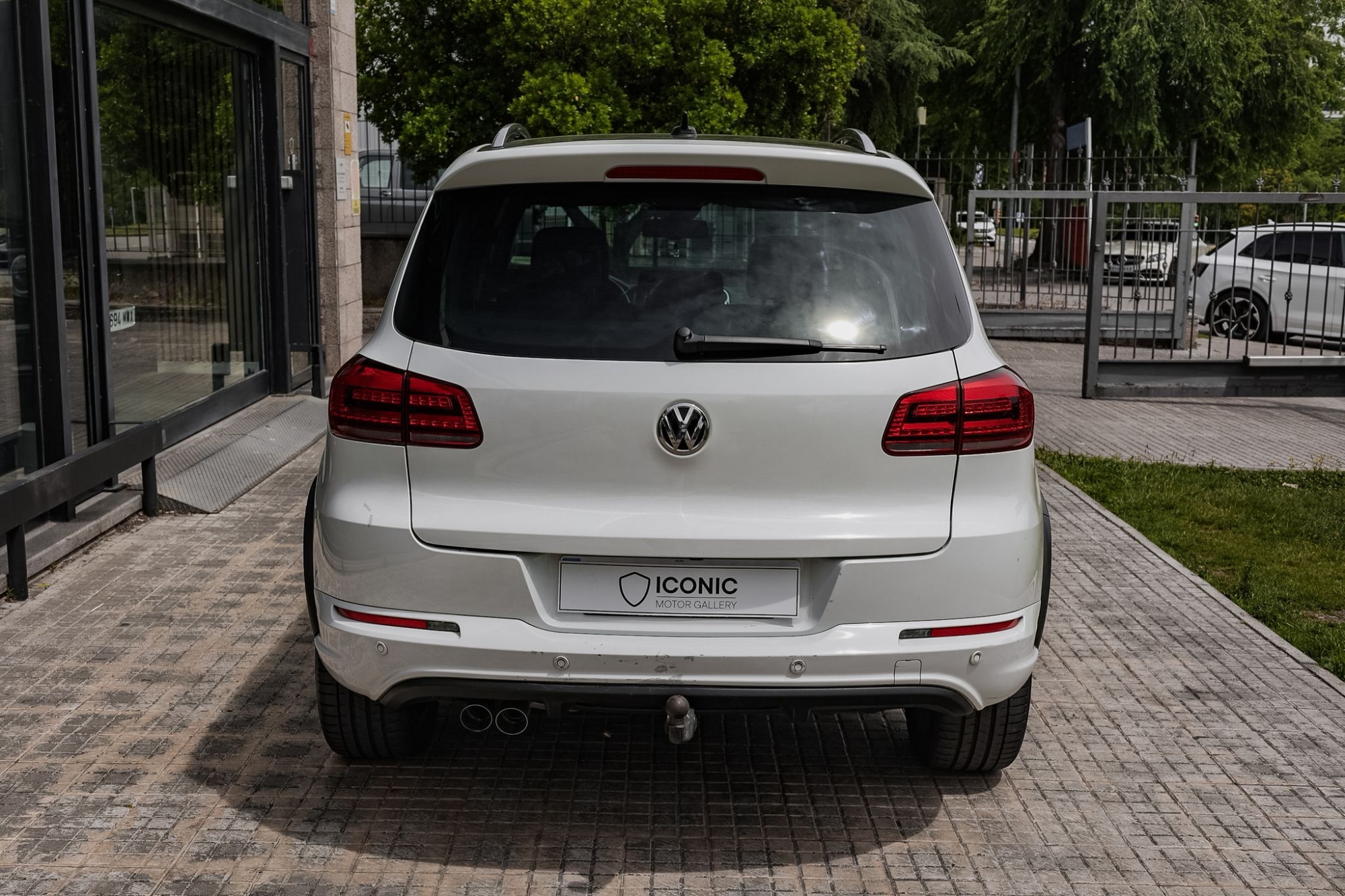 VOLKSWAGEN TIGUAN R-LINE CITYSCAPE