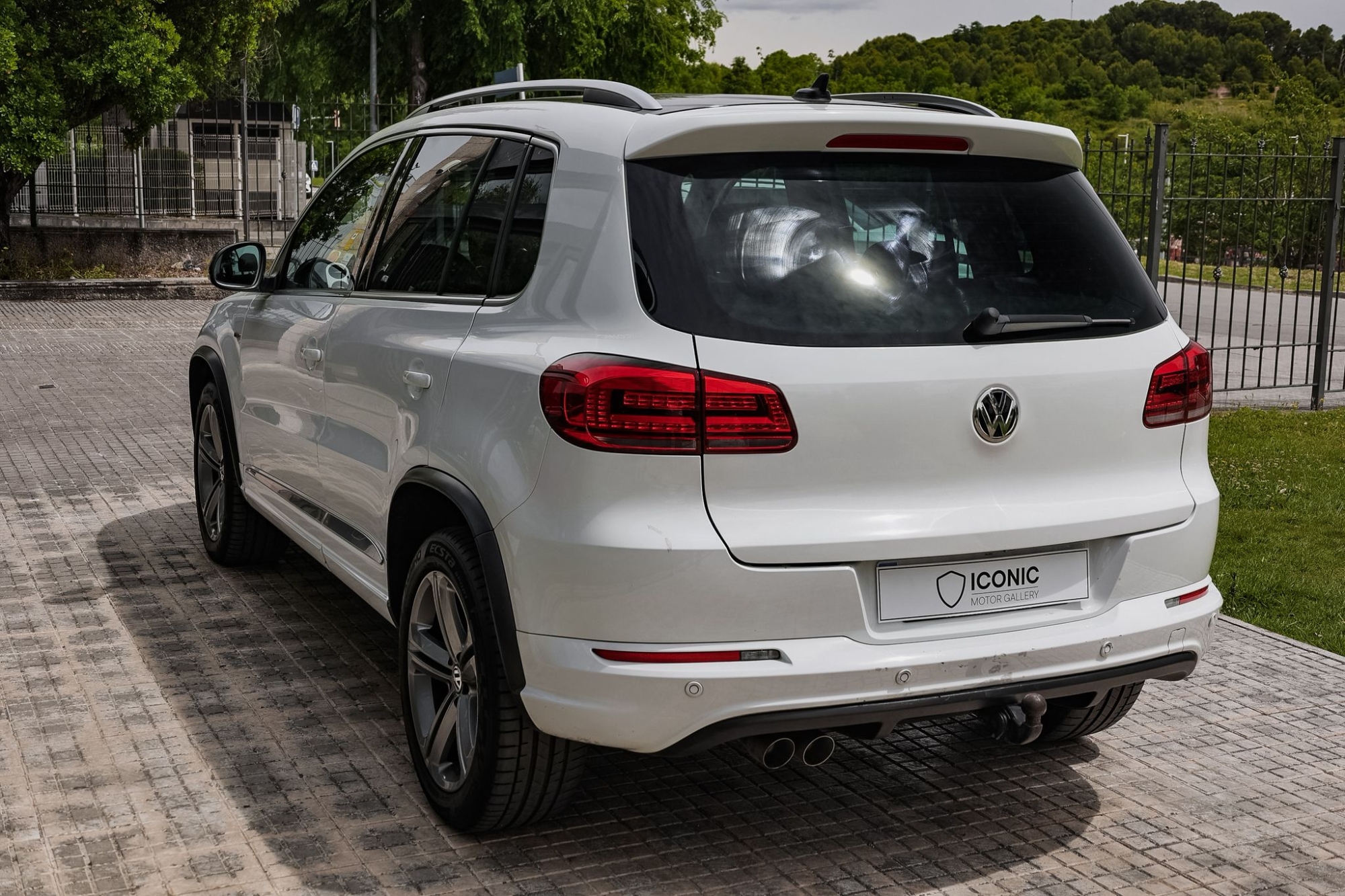 VOLKSWAGEN TIGUAN R-LINE CITYSCAPE