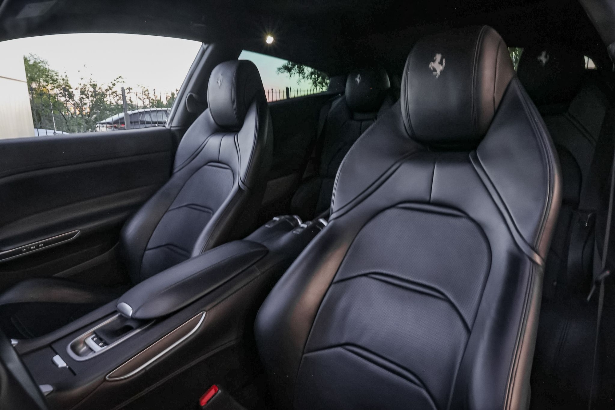 FERRARI GTC4 LUSSO V12