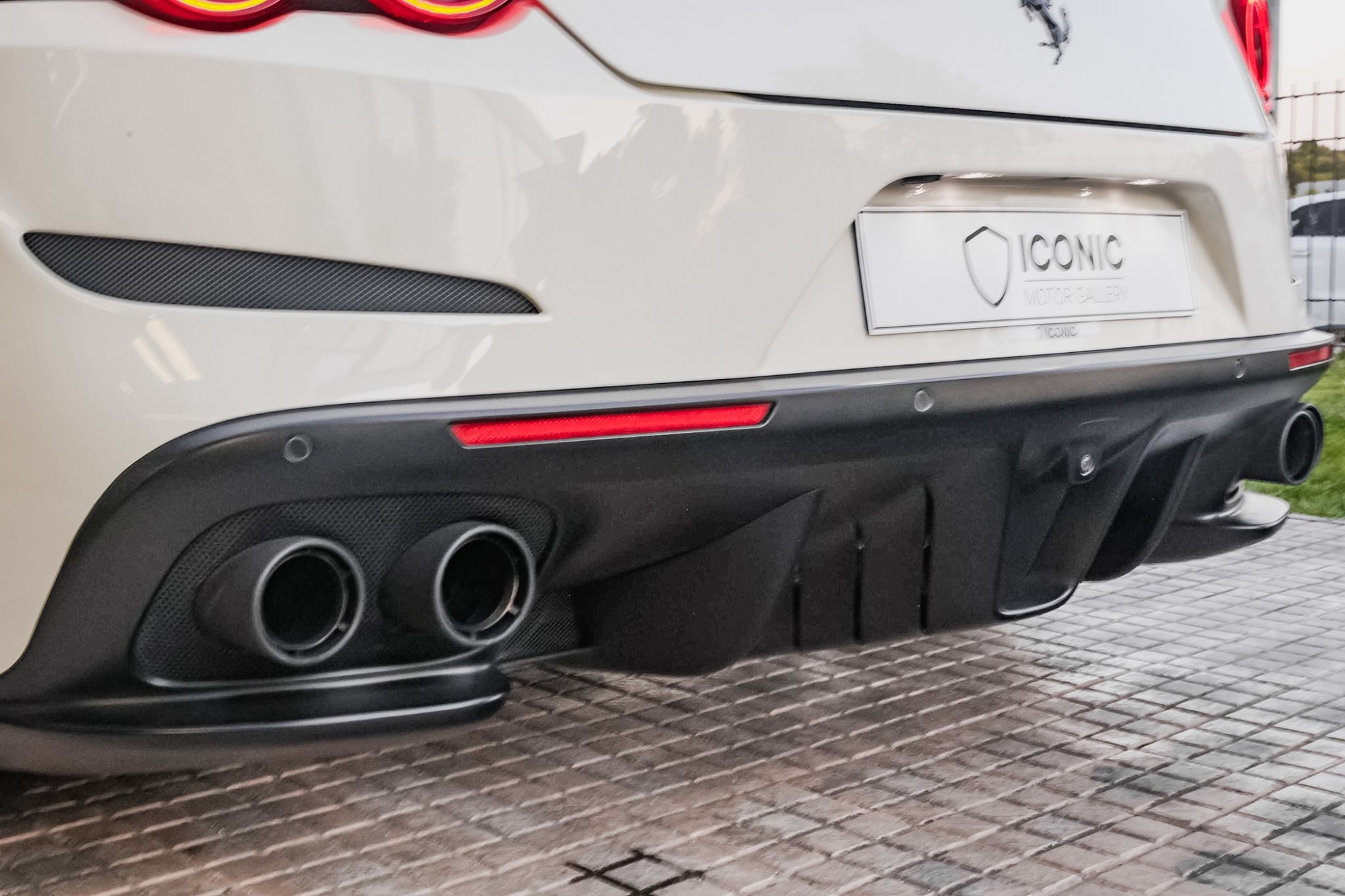 FERRARI GTC4 LUSSO V12