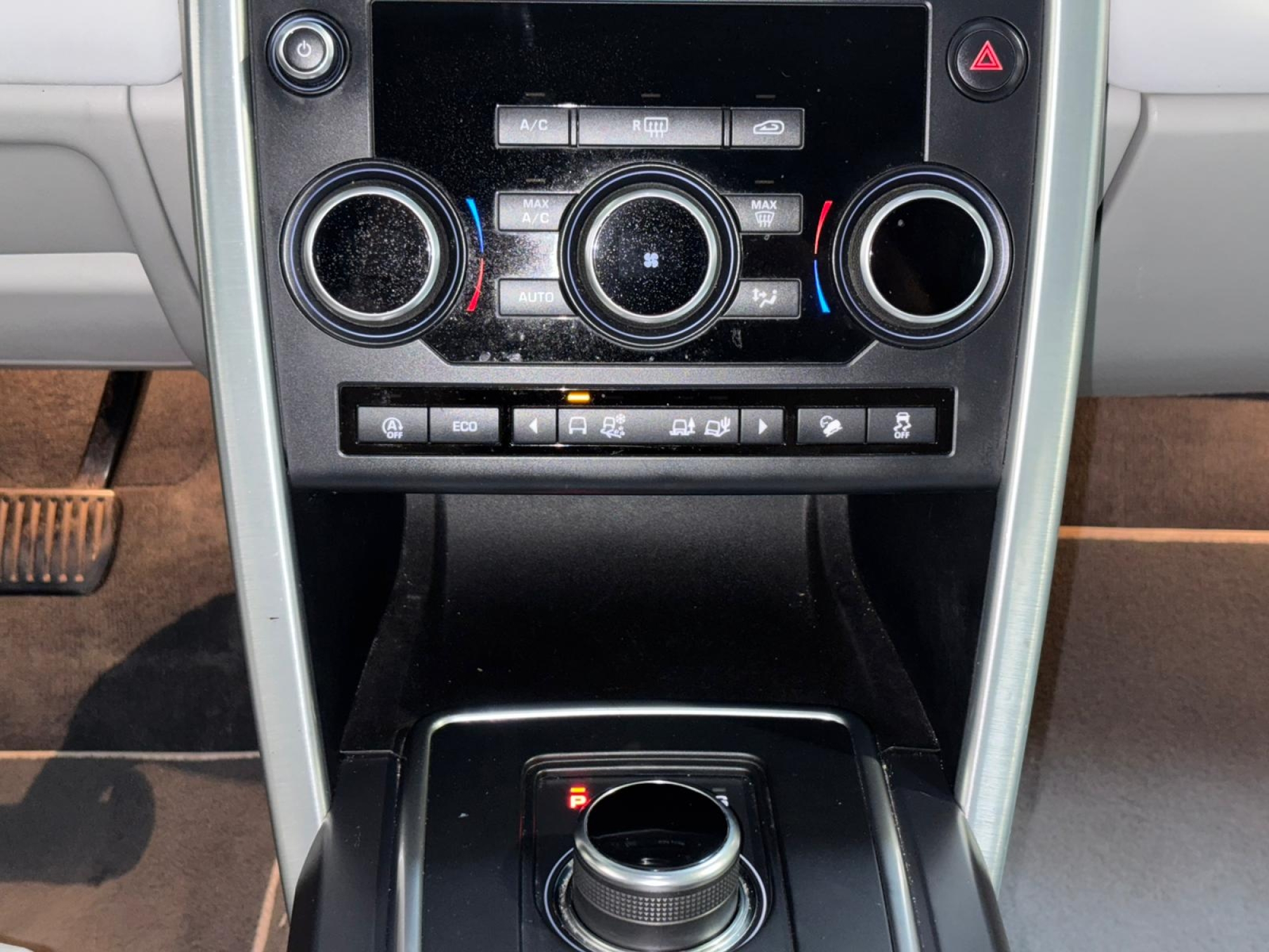 LAND ROVER DISCOVERY SPORT SD4