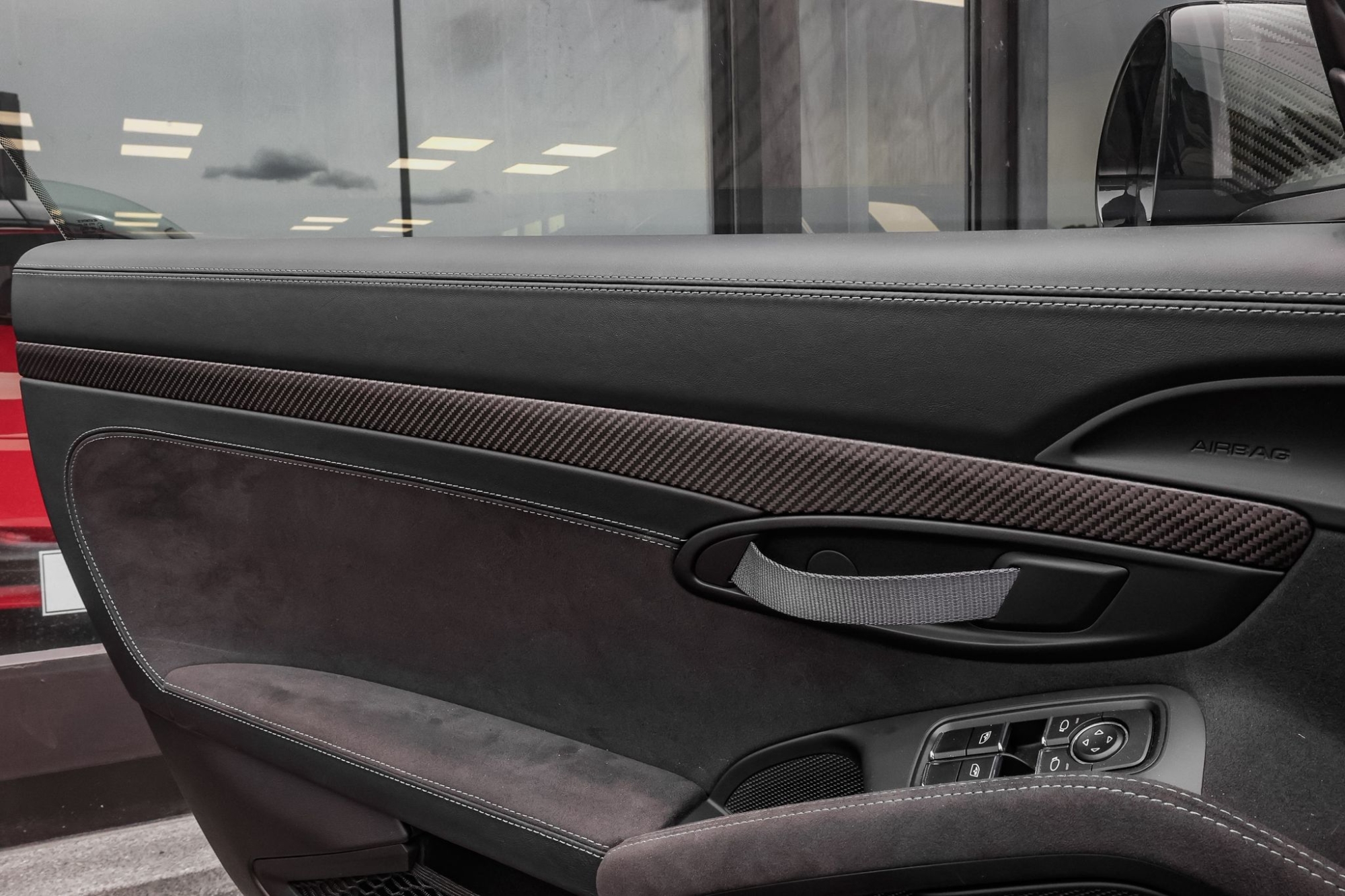 PORSCHE 718 GT4 RS WEISSACH