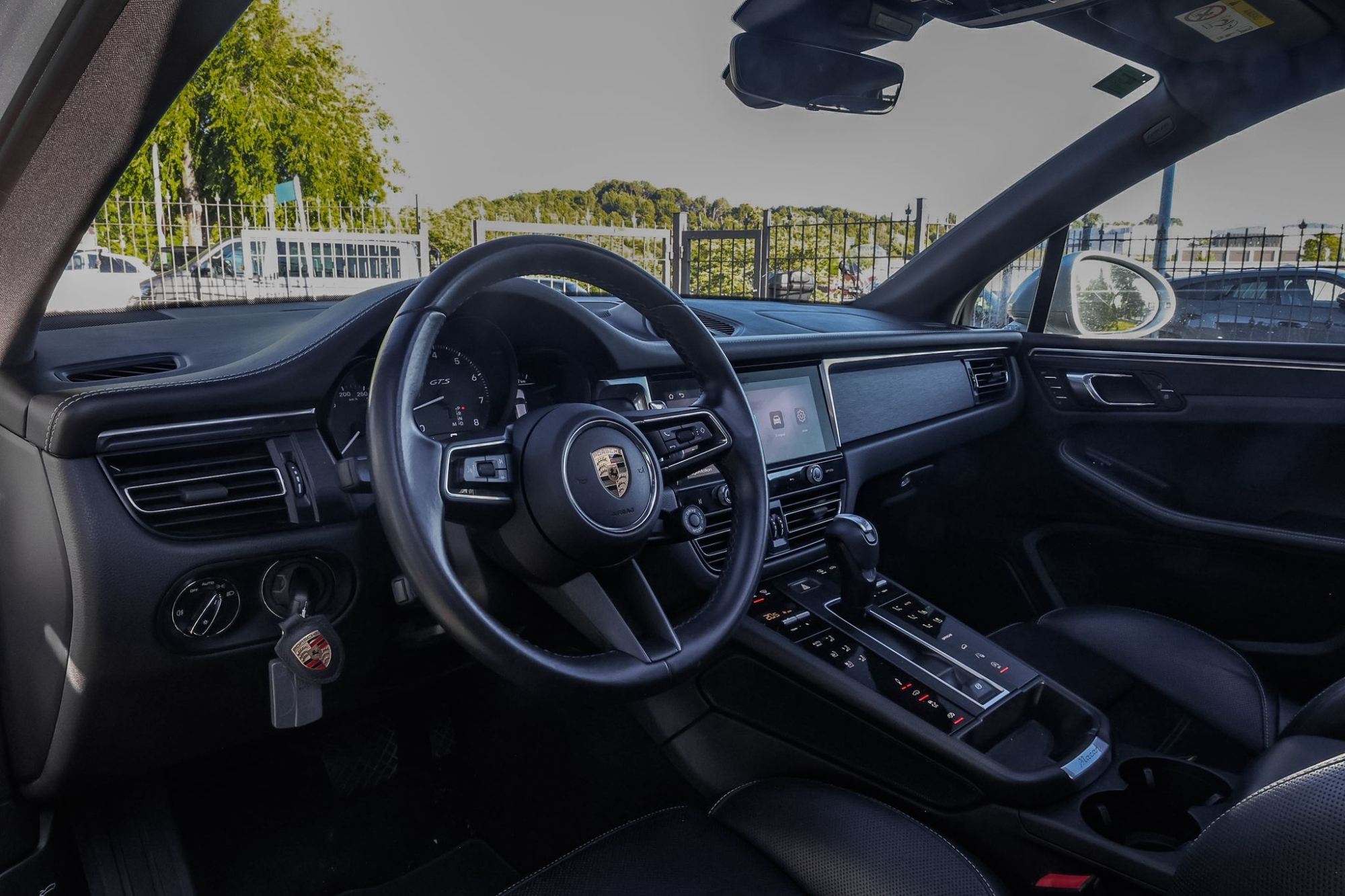 PORSCHE MACAN GTS