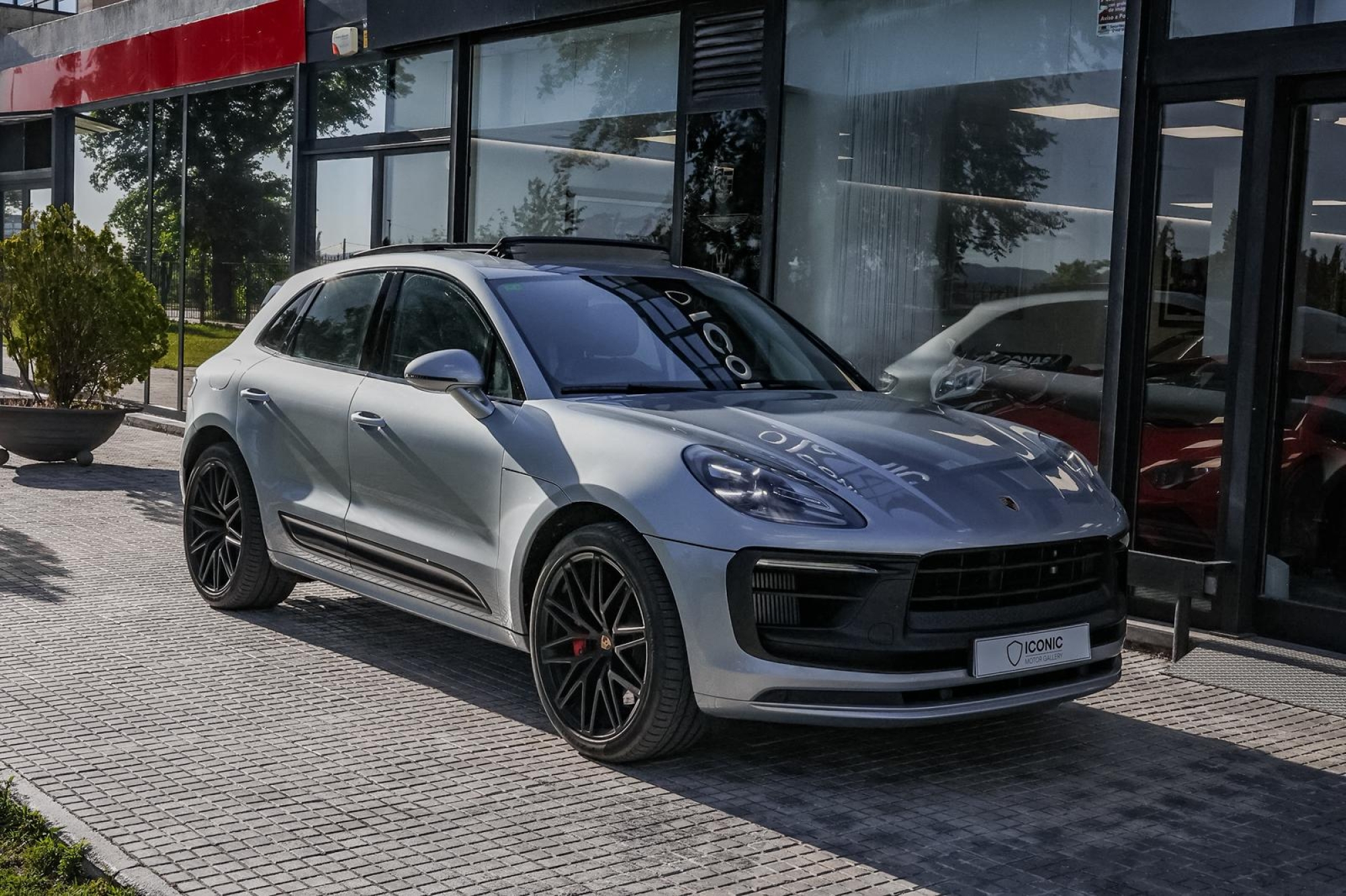 PORSCHE MACAN GTS