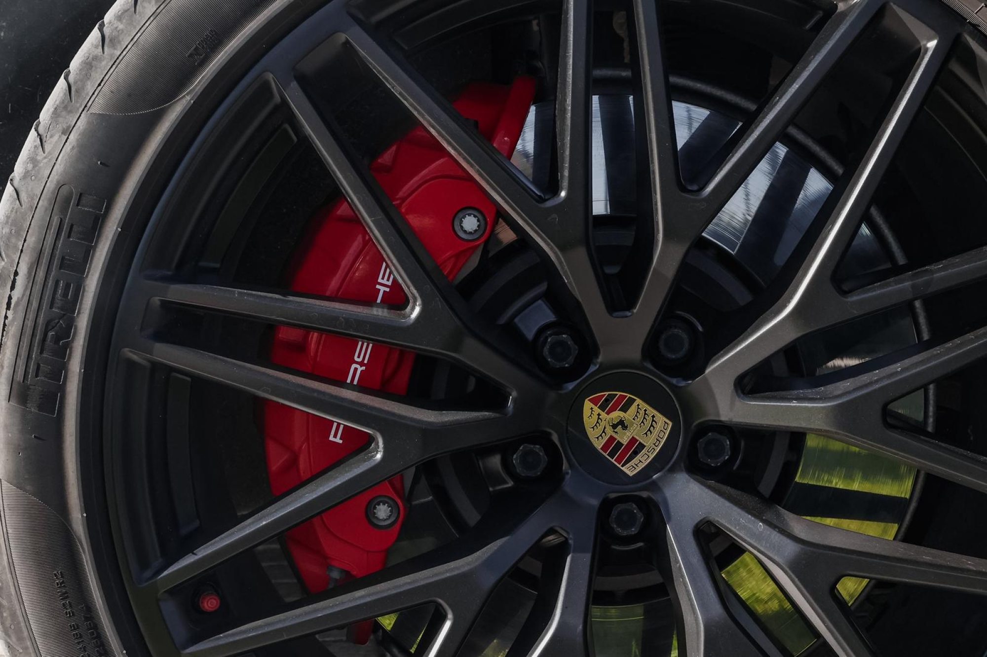 PORSCHE MACAN GTS