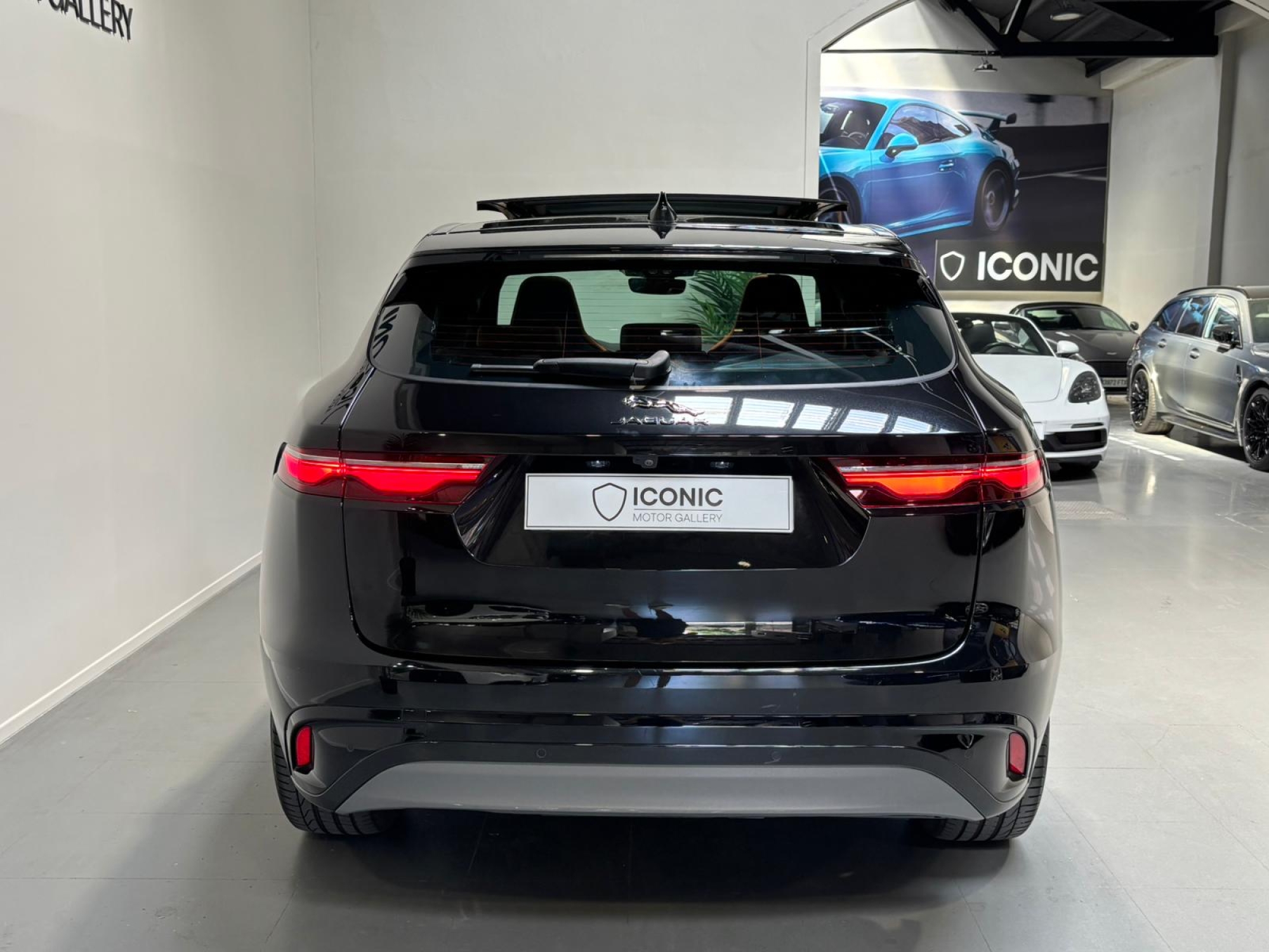 JAGUAR F-PACE 2.0D I4 204PS AWD AUTO MHEV RDynamic S