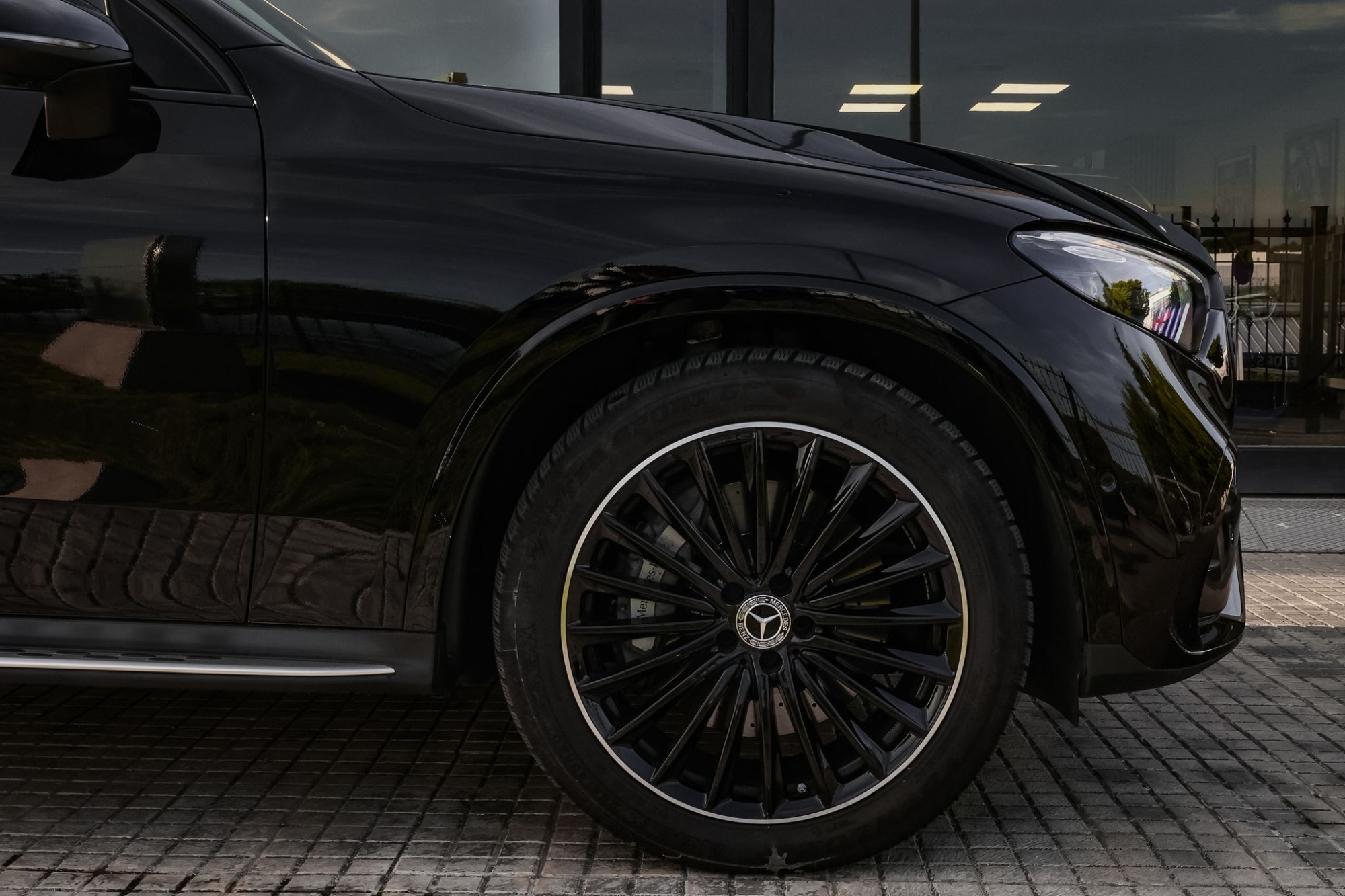 MERCEDES-BENZ GLC 300 d COUPE AMG LINE