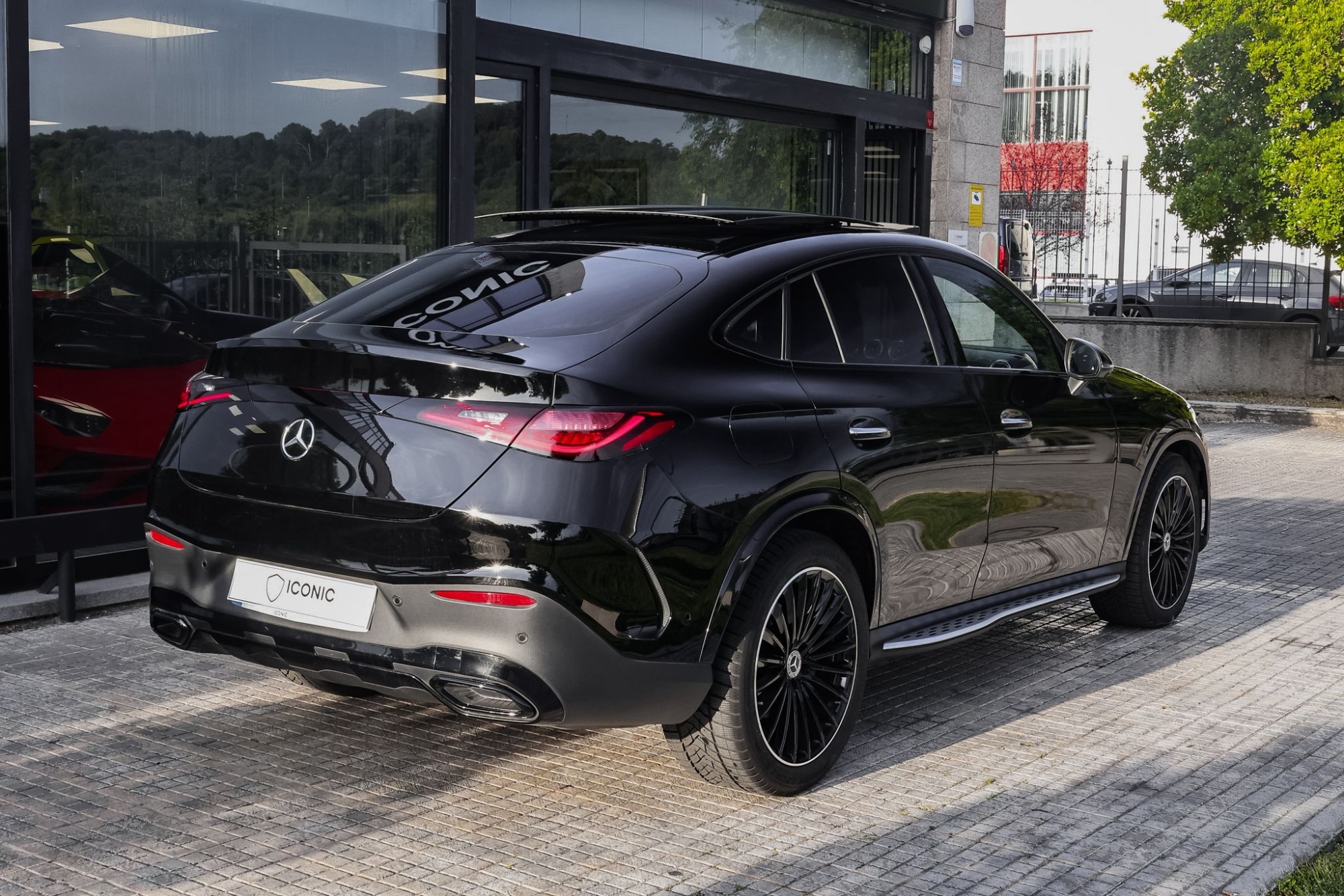 MERCEDES-BENZ GLC 300 d COUPE AMG LINE