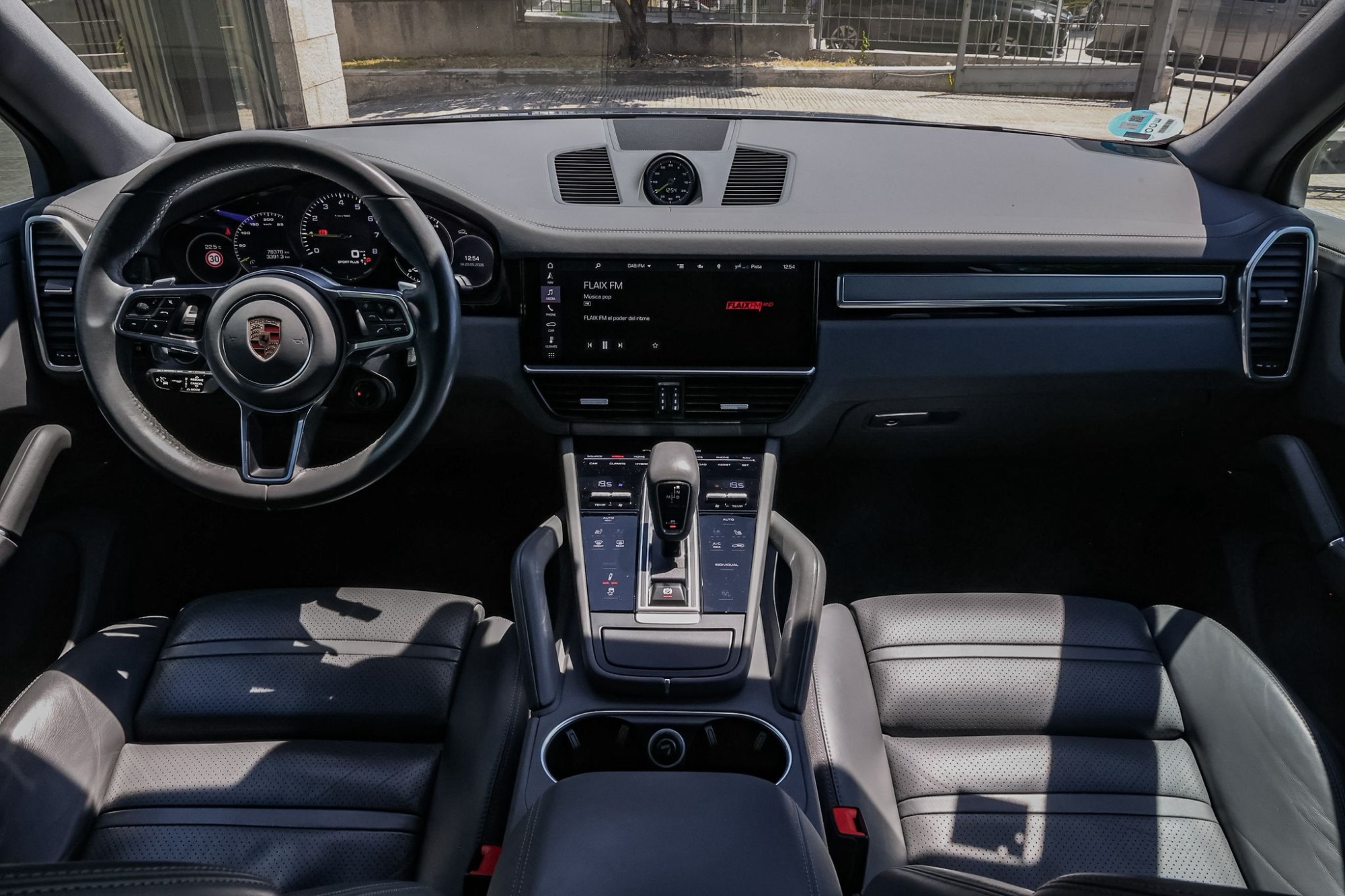PORSCHE CAYENNE E-HIBRYD