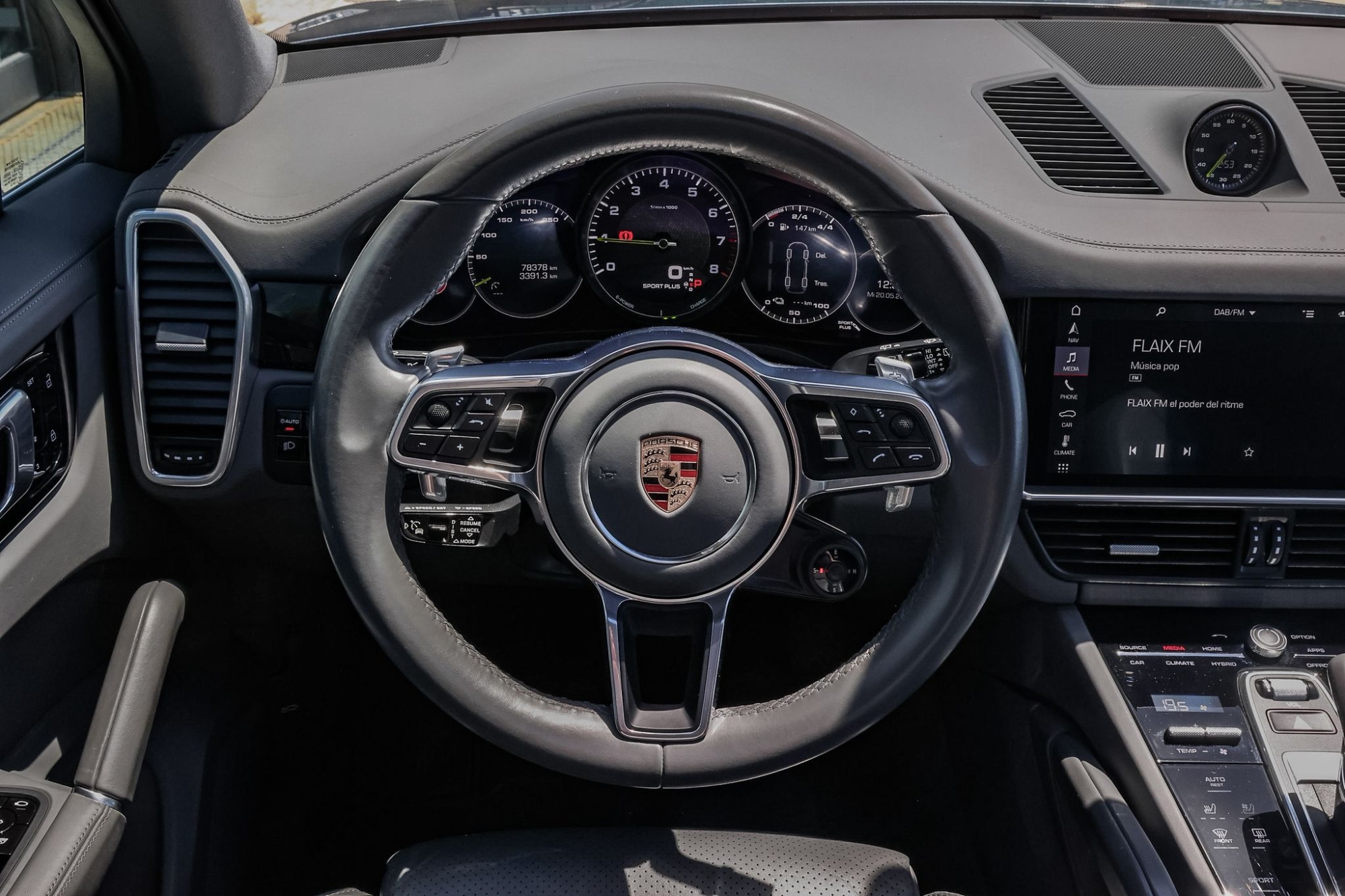 PORSCHE CAYENNE E-HIBRYD