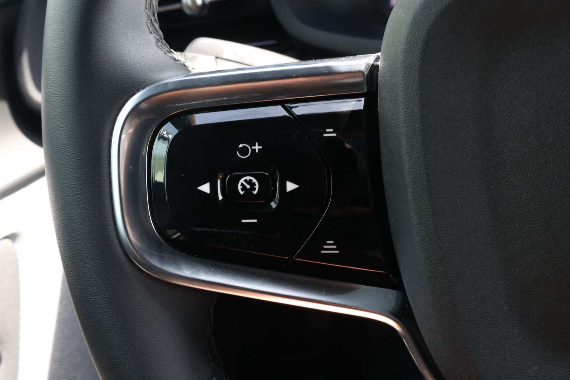 POLESTAR 2 PERFORMANCE PLUS AWD