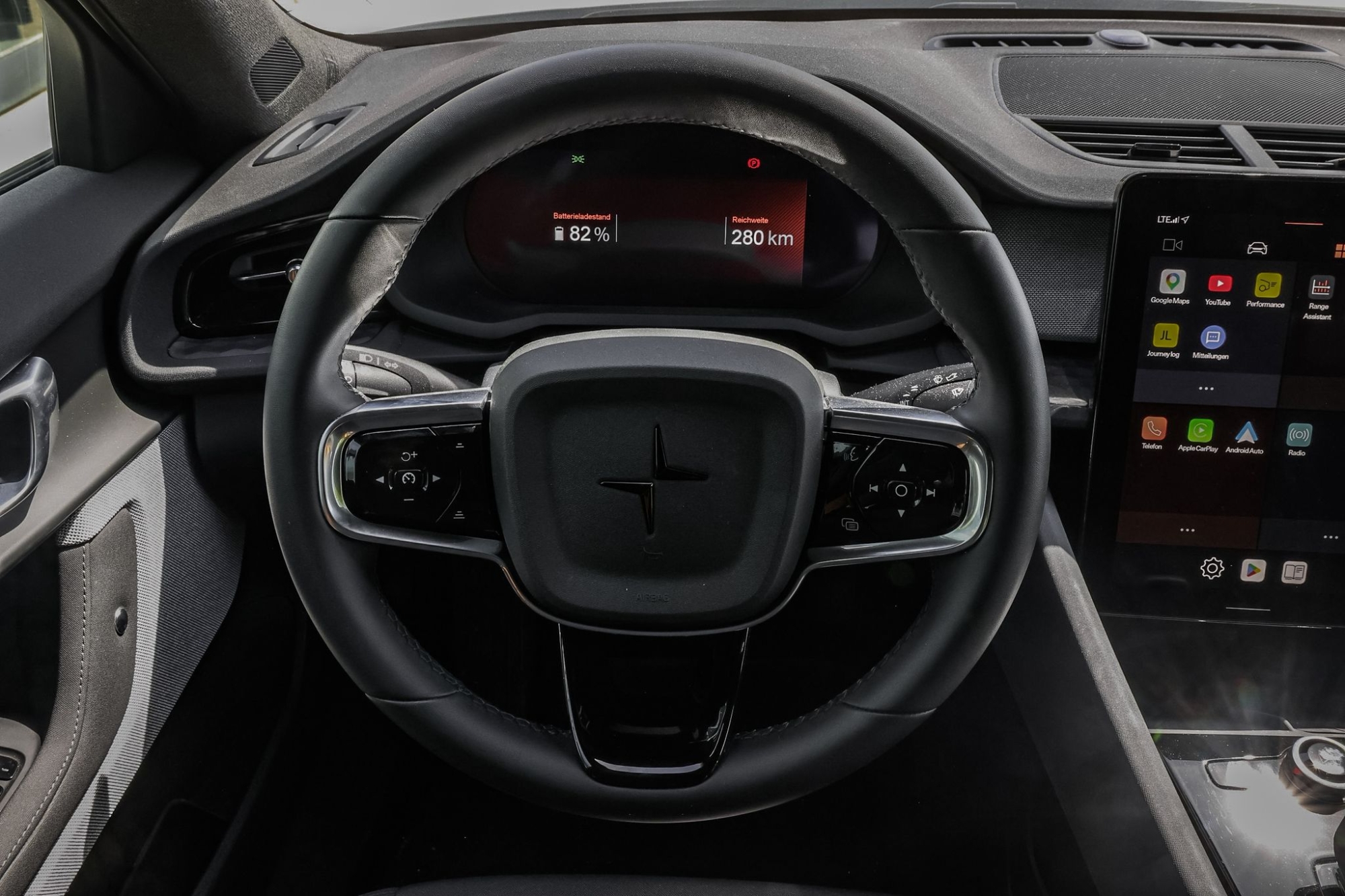 POLESTAR 2 PERFORMANCE PLUS AWD