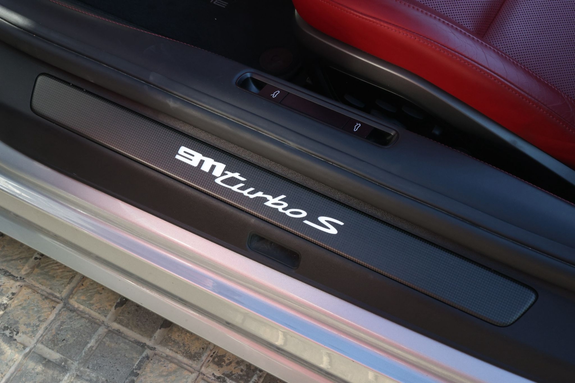 PORSCHE 911 992 TURBO S CABRIO 