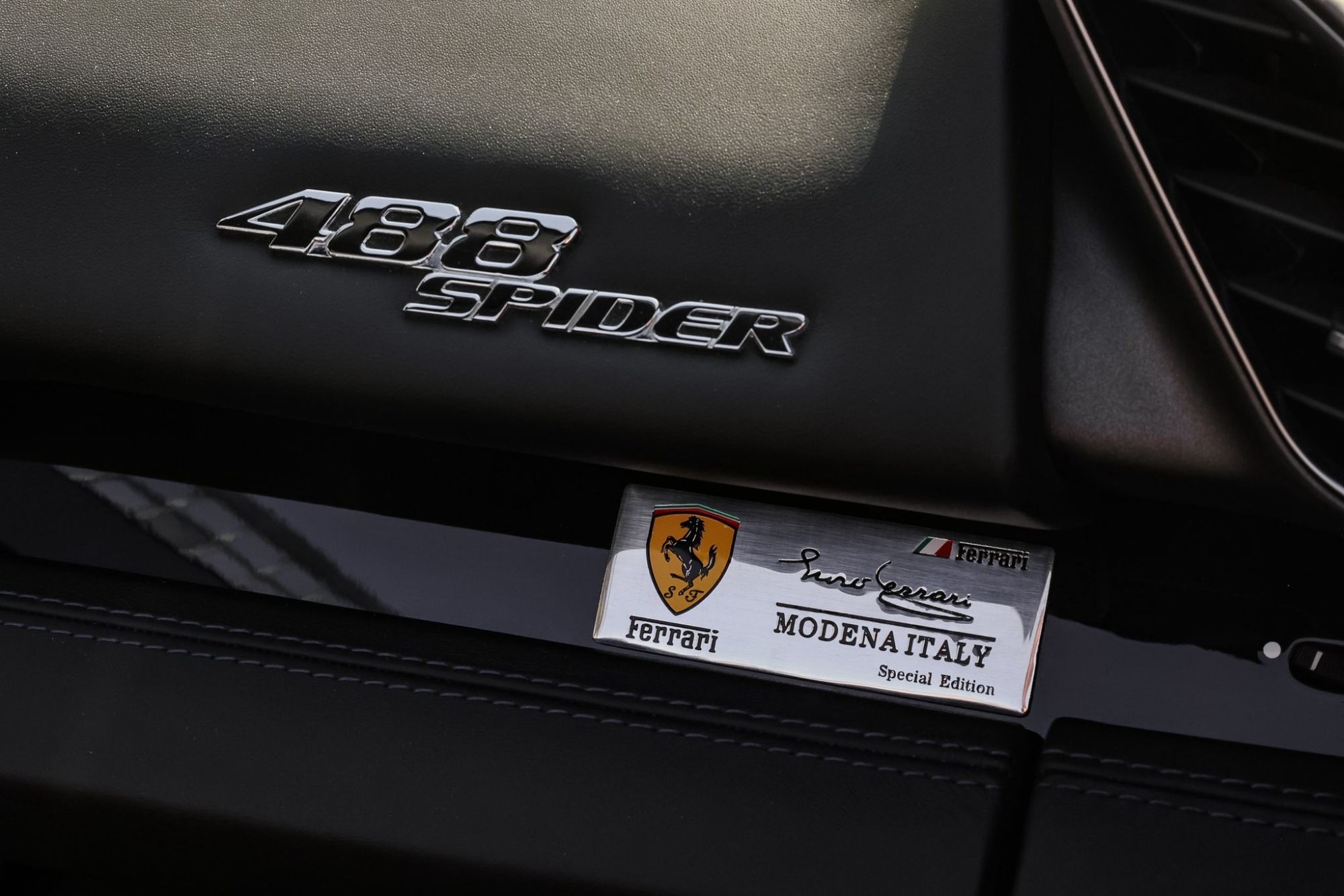 FERRARI 488 SPIDER