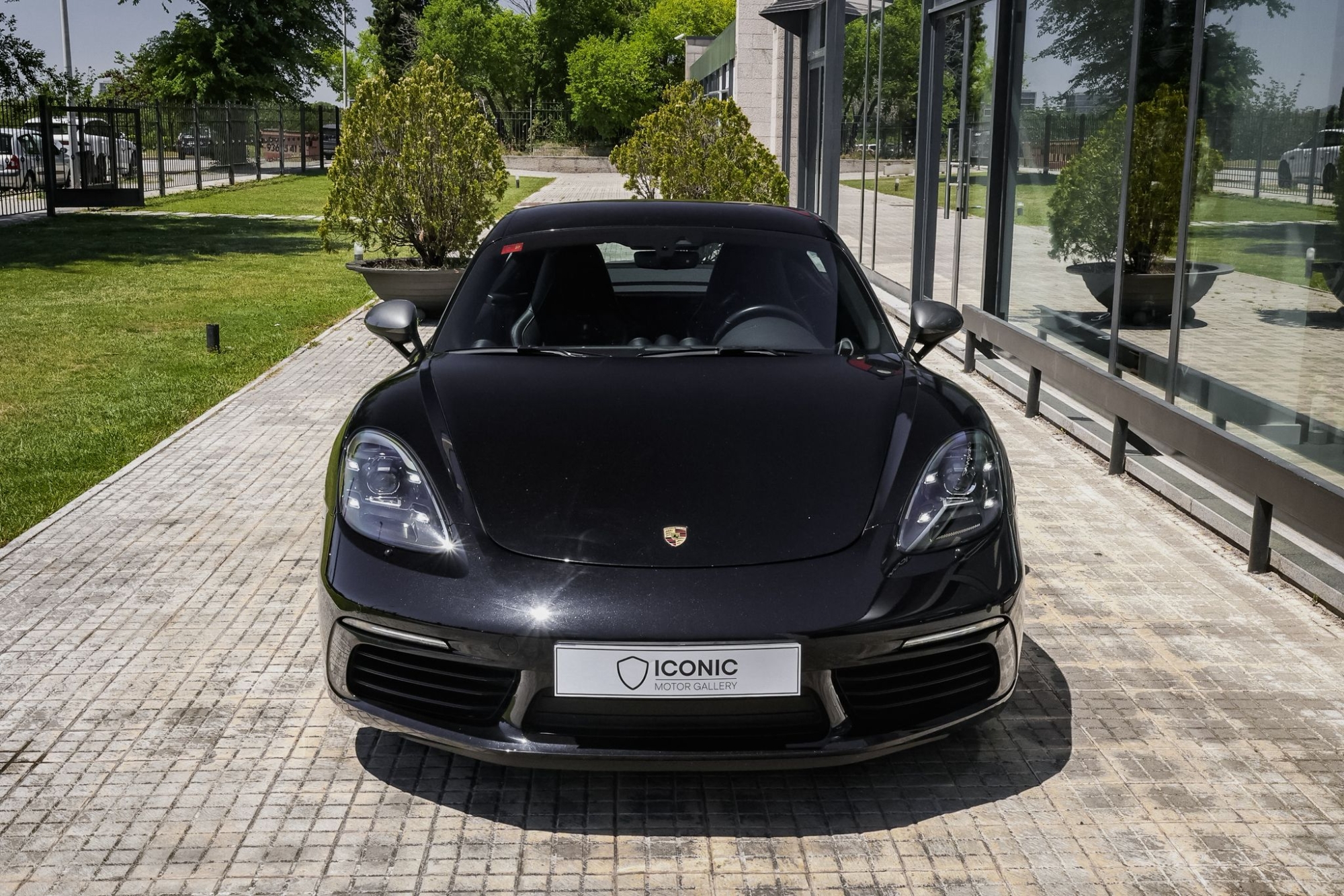 PORSCHE 718 CAYMAN T