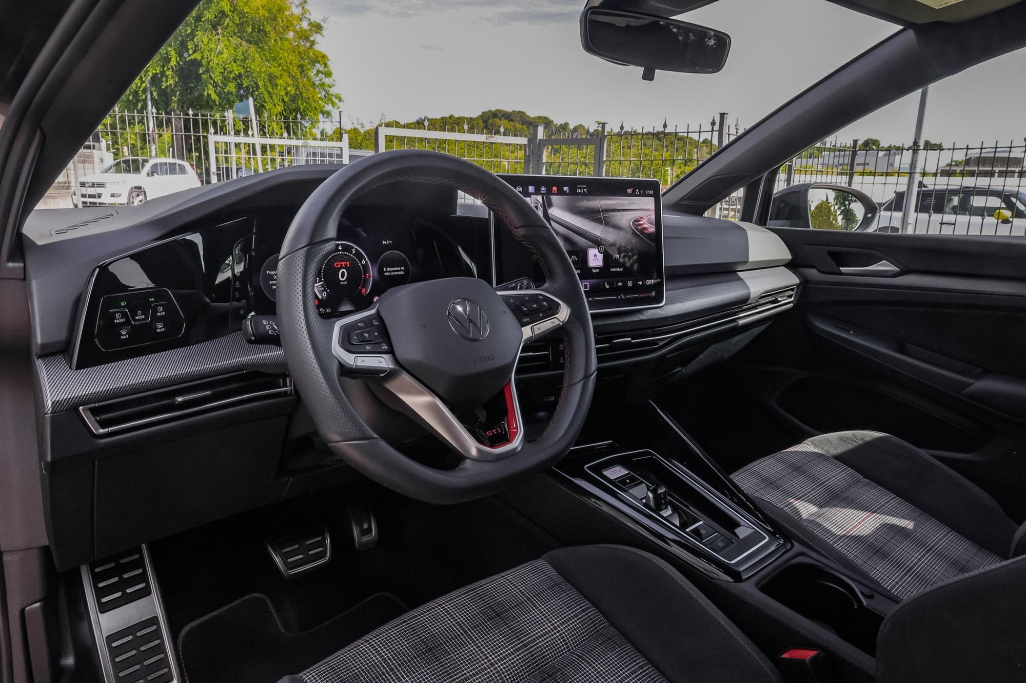 VOLKSWAGEN GOLF GTI 8.5