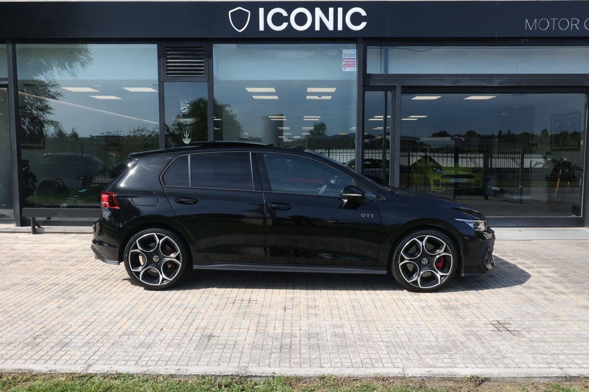 VOLKSWAGEN GOLF GTI 8.5