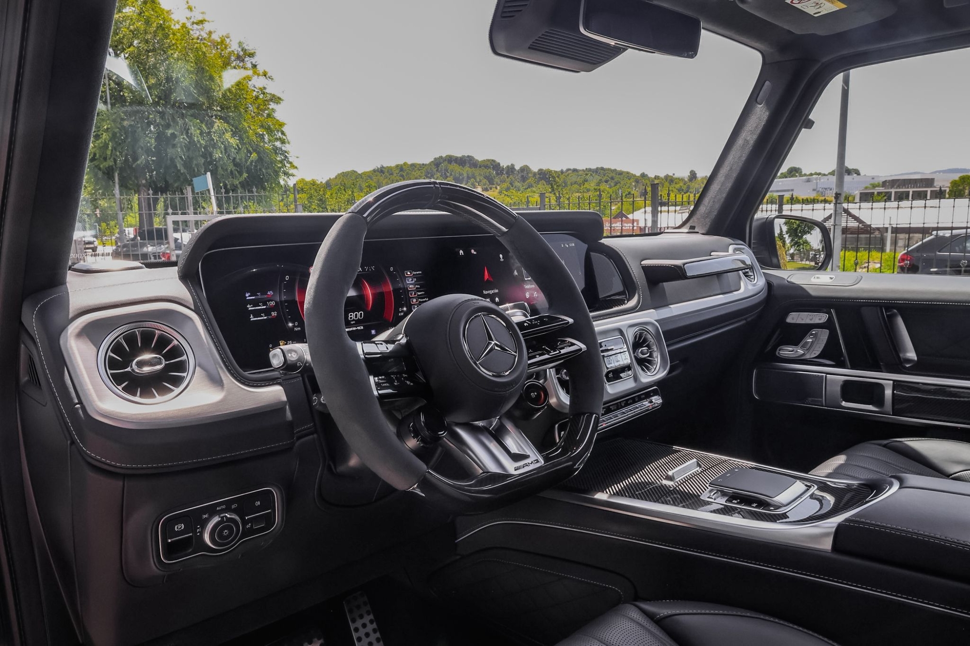 MERCEDES-BENZ AMG G63