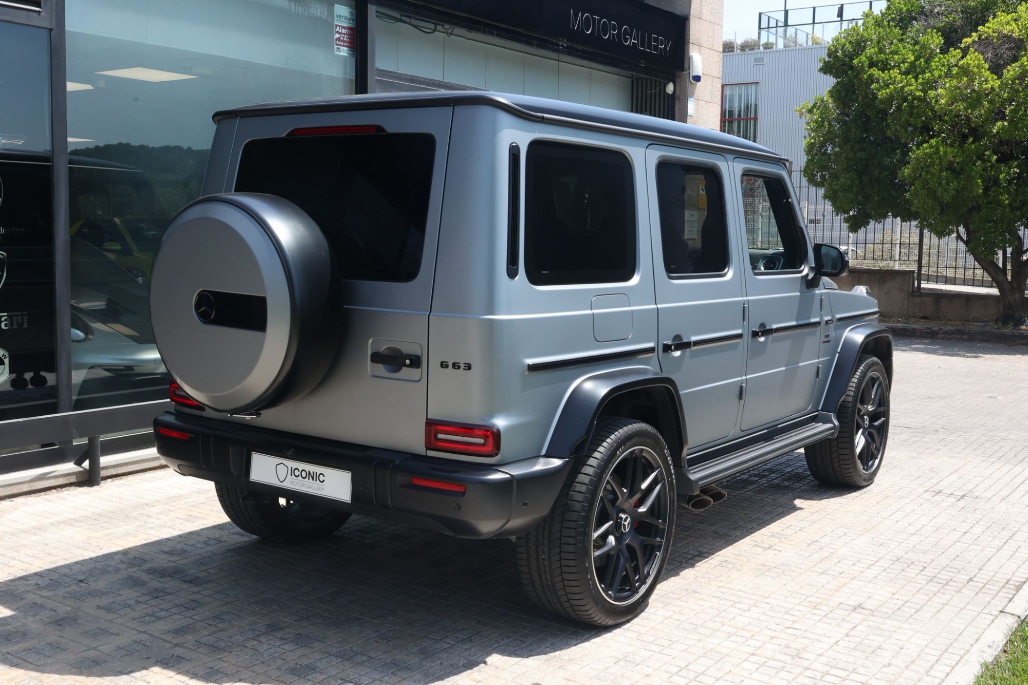 MERCEDES-BENZ AMG G63