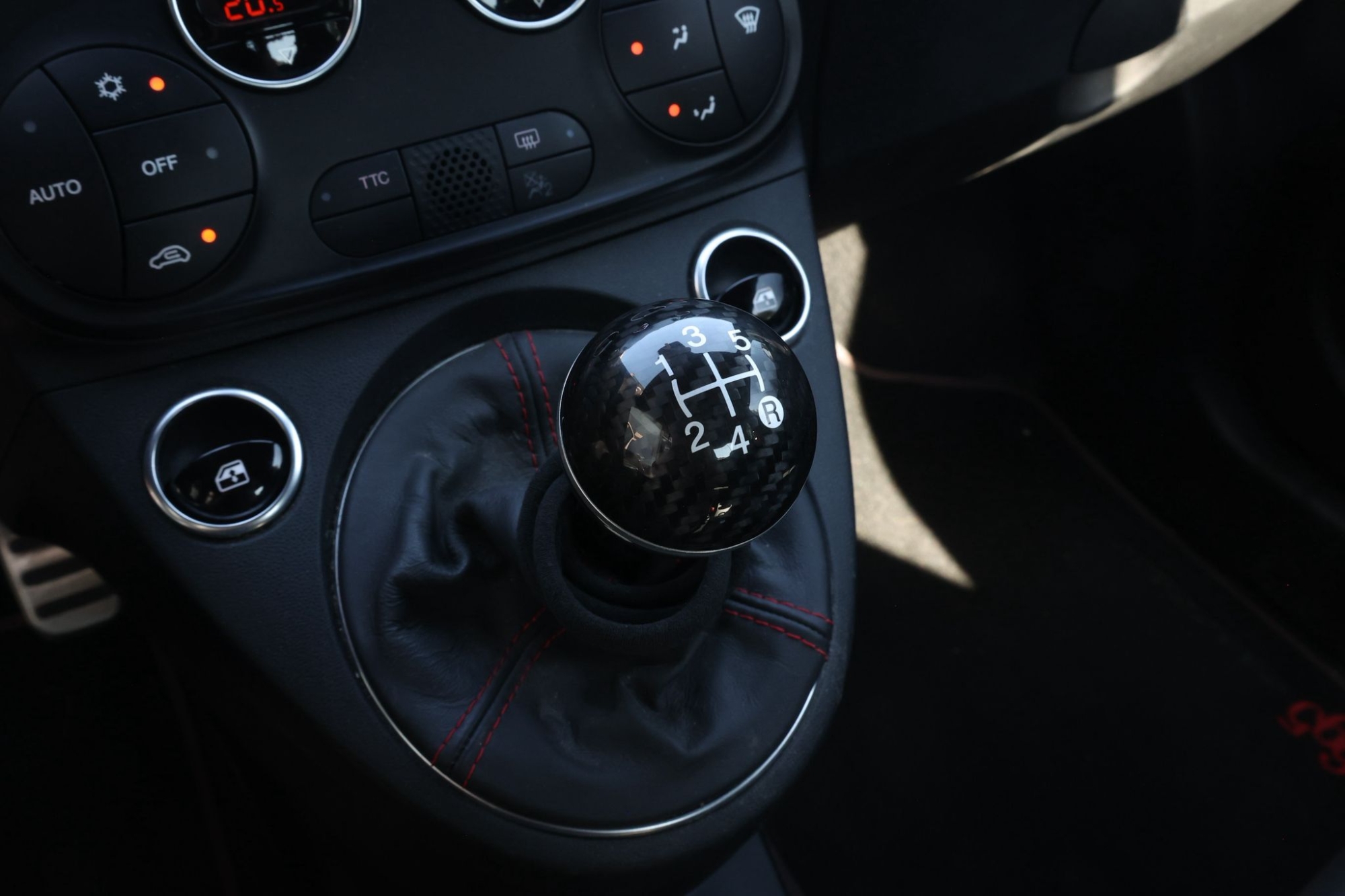 ABARTH 695 ESSEESSE