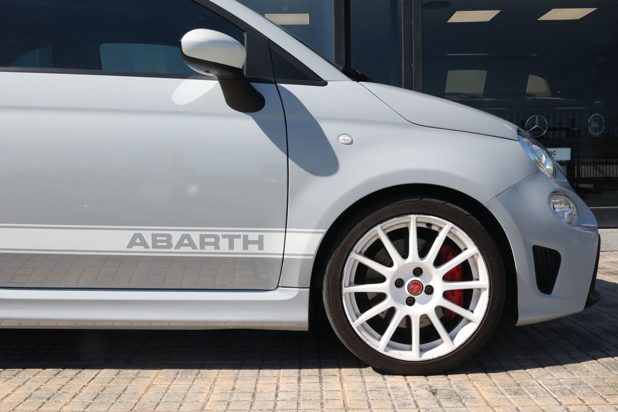 ABARTH 695 ESSEESSE