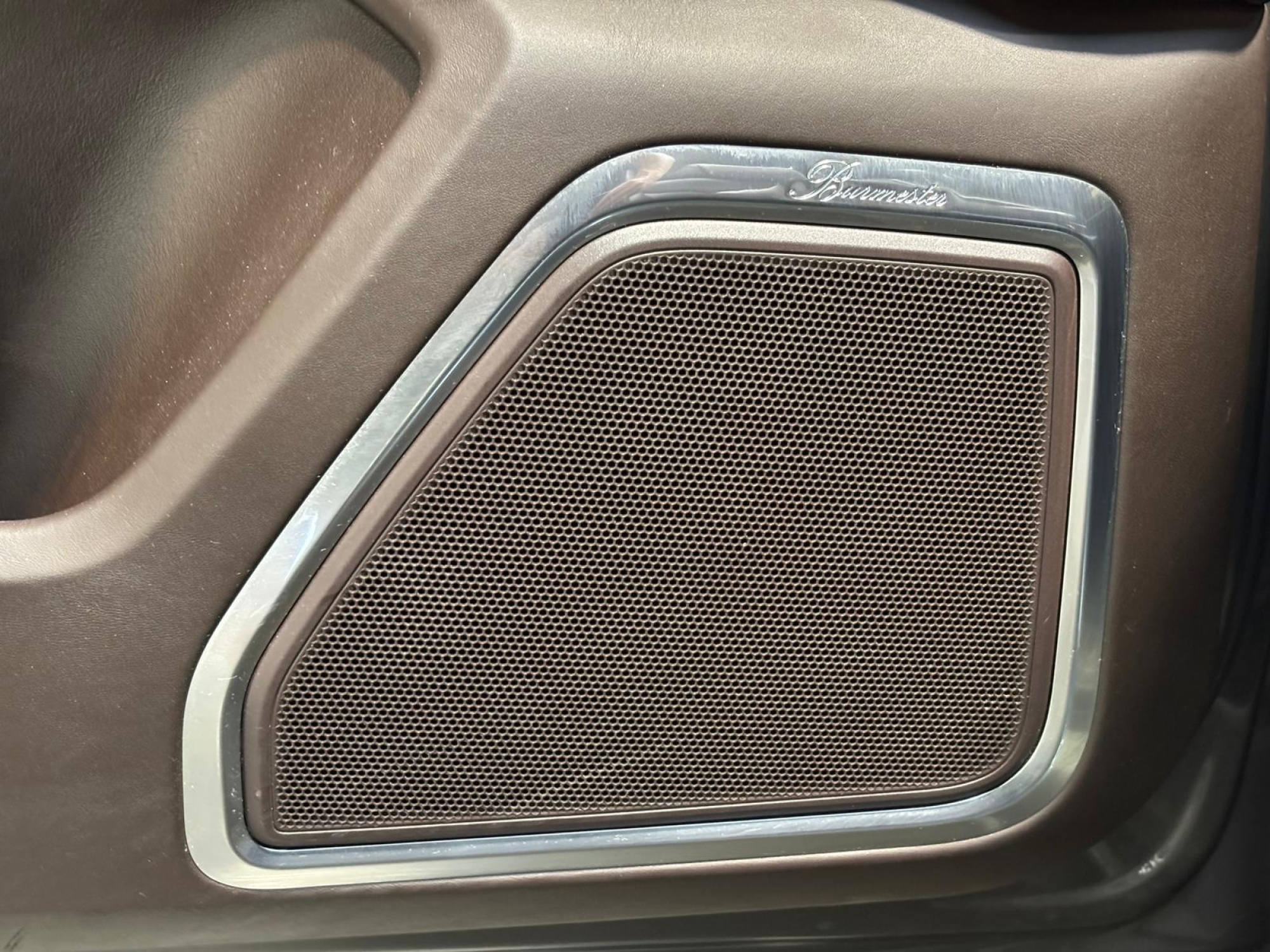 PORSCHE MACAN TURBO