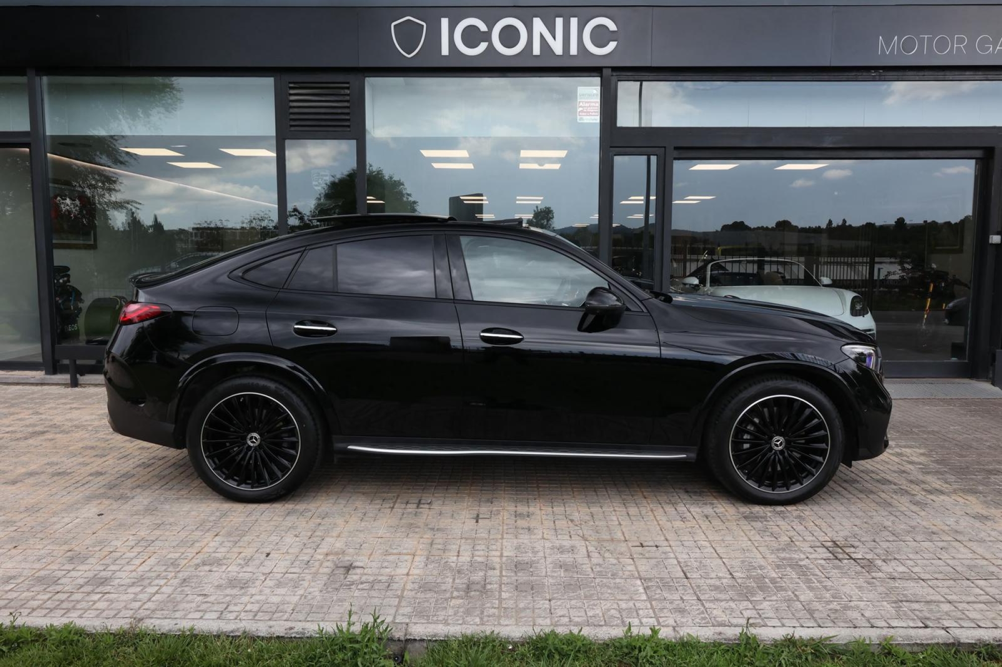 MERCEDES BENZ GLC COUPE 300D