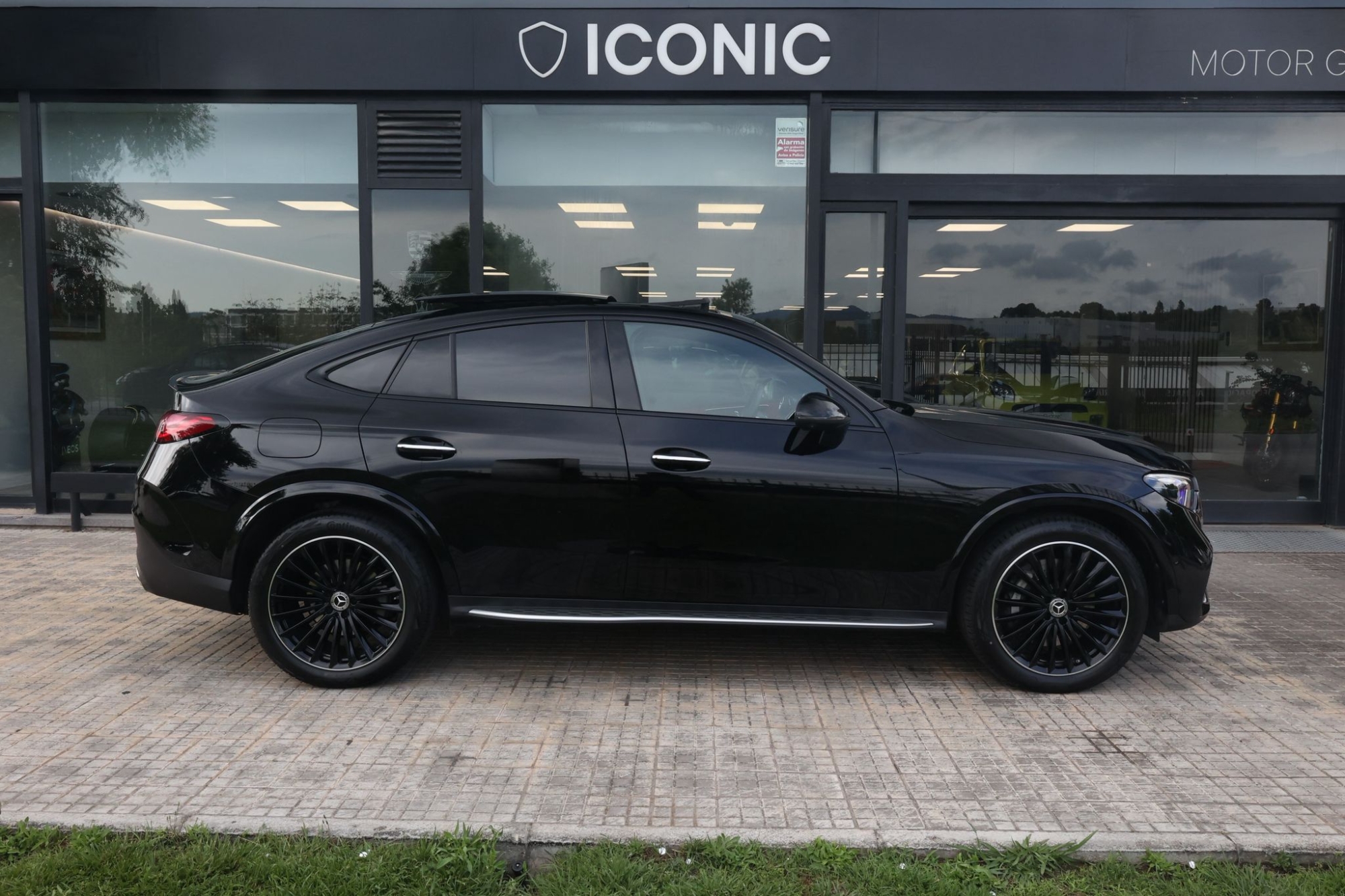 MERCEDES BENZ GLC COUPE 300D