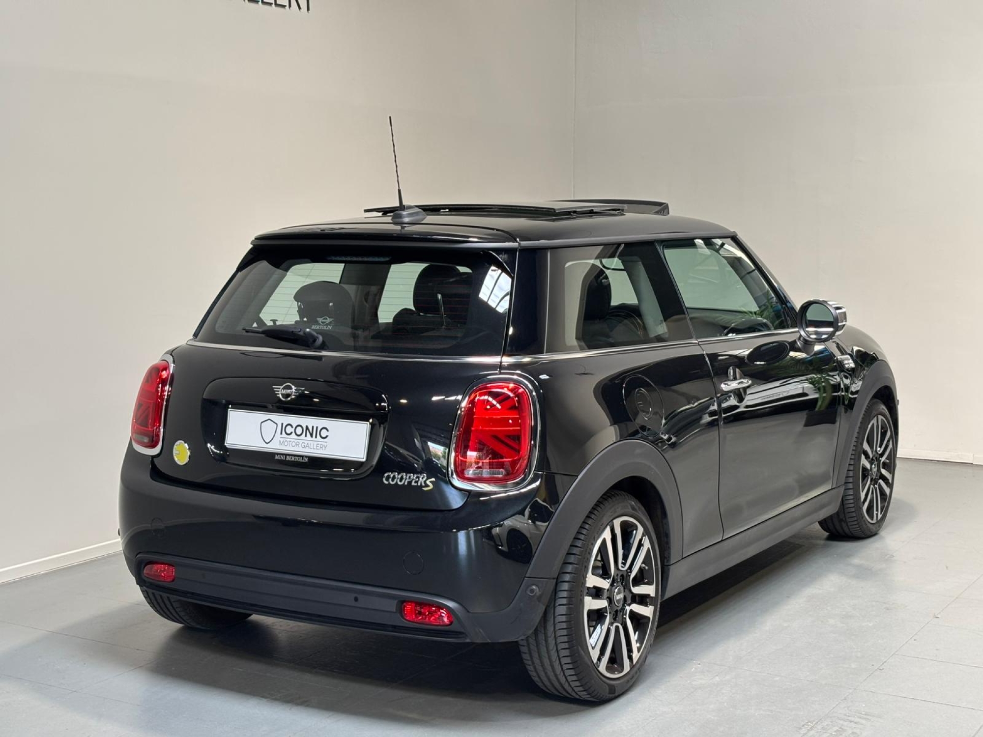 MINI COOPER SE