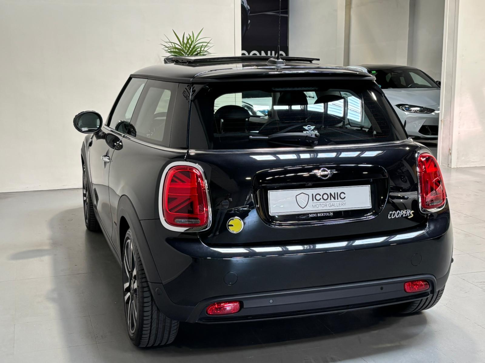 MINI COOPER SE