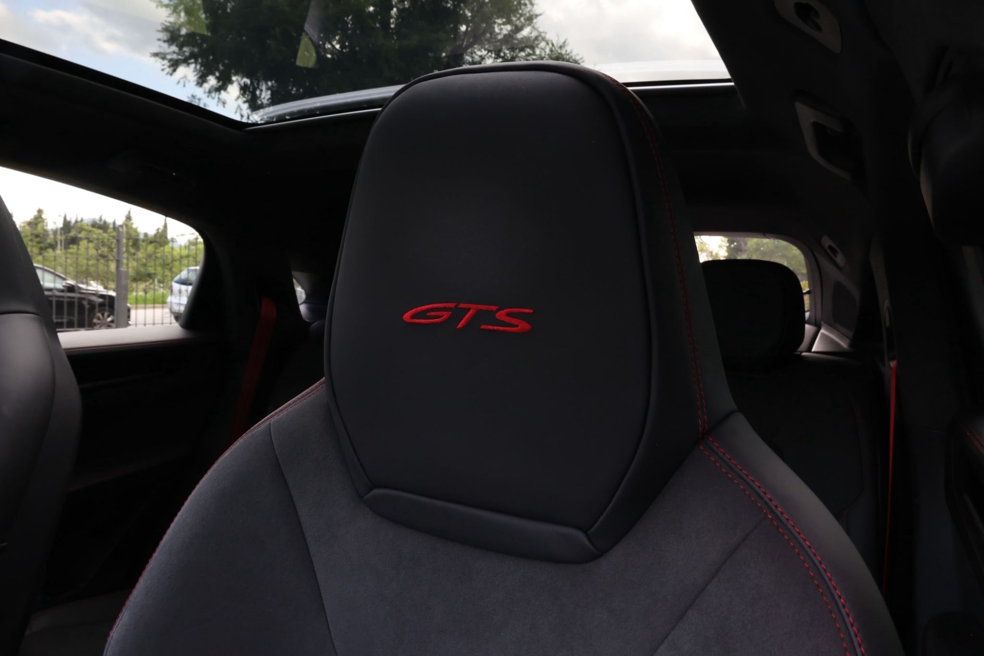PORSCHE CAYENNE GTS COUPE