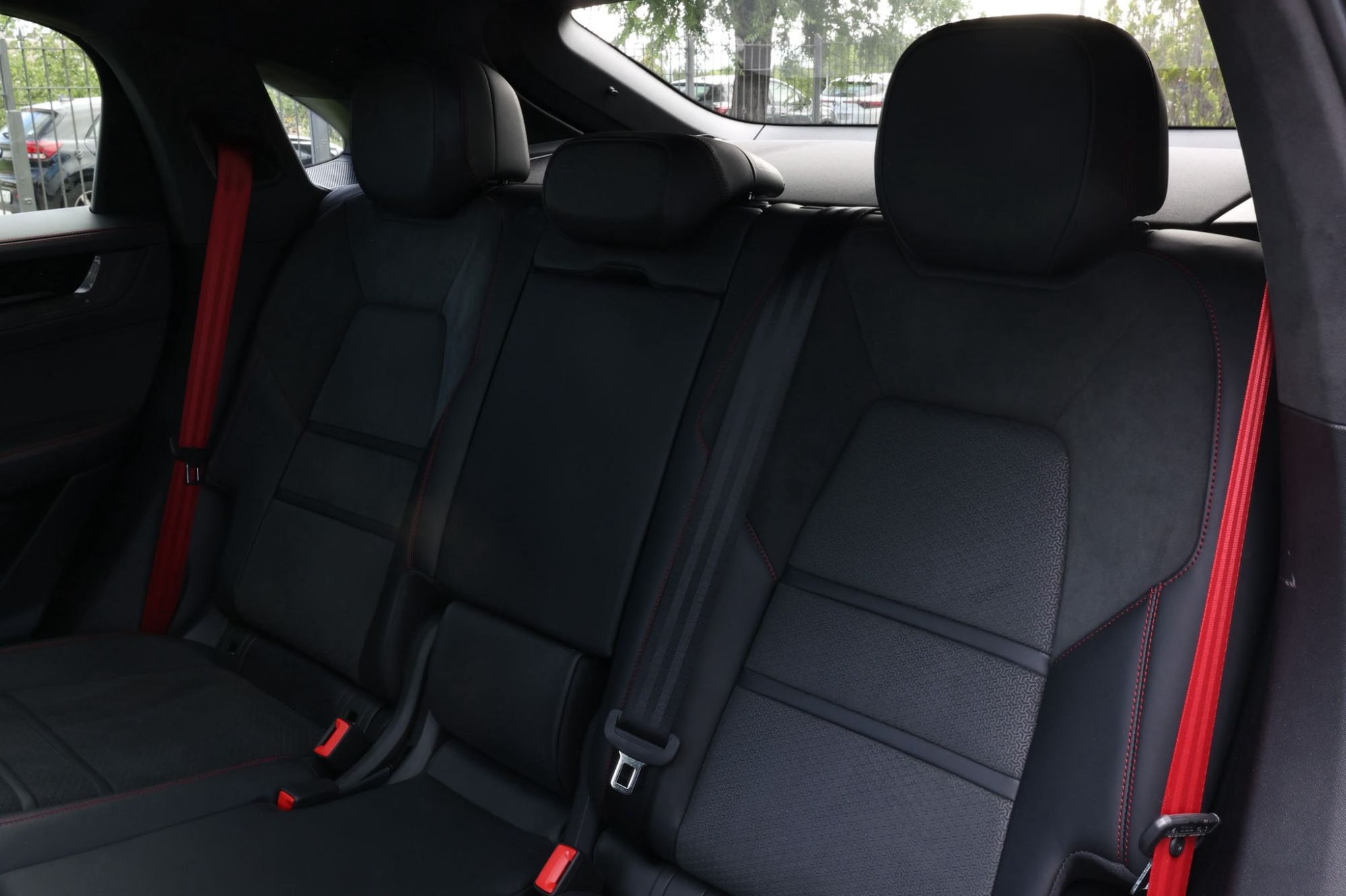 PORSCHE CAYENNE GTS COUPE