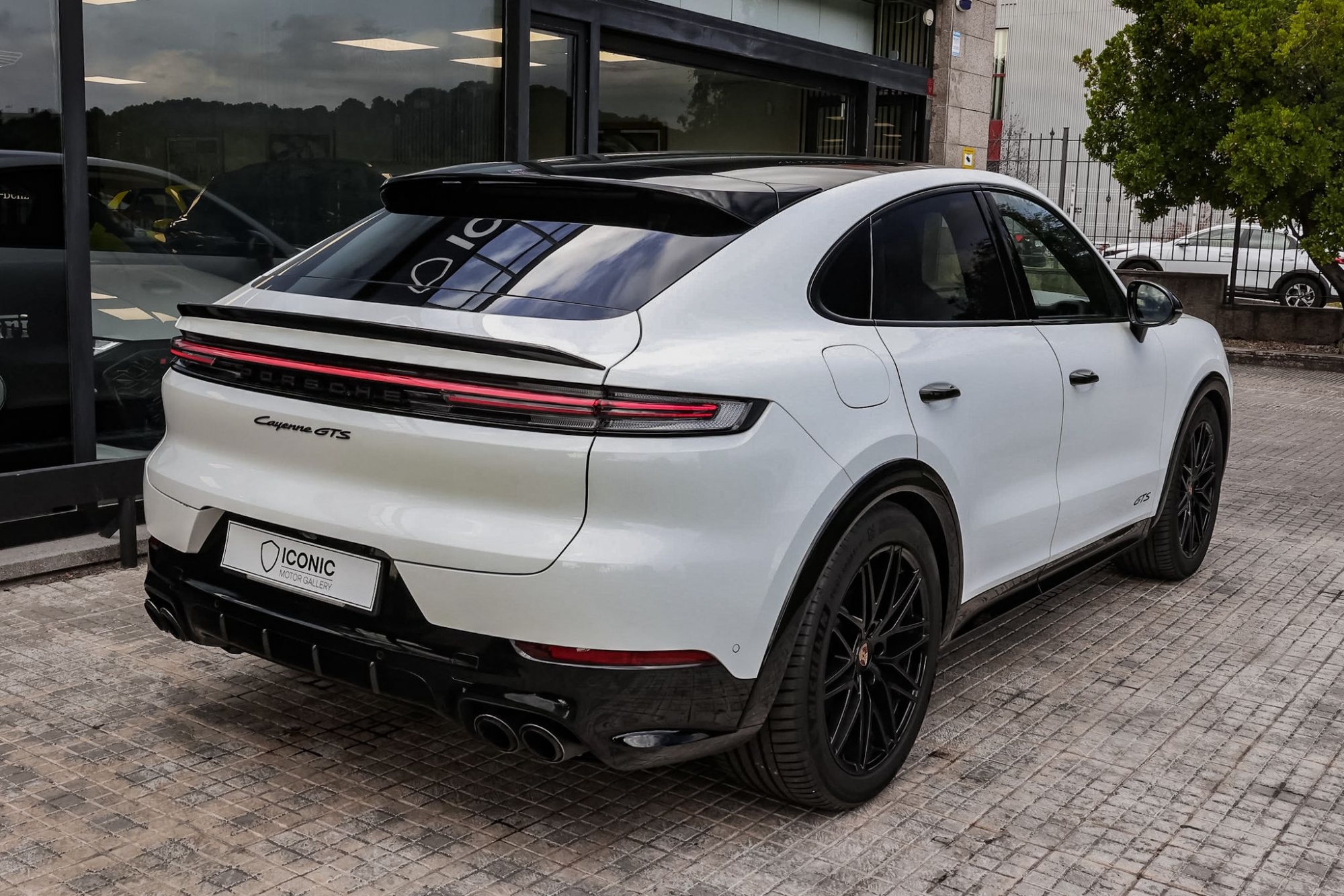 PORSCHE CAYENNE GTS COUPE
