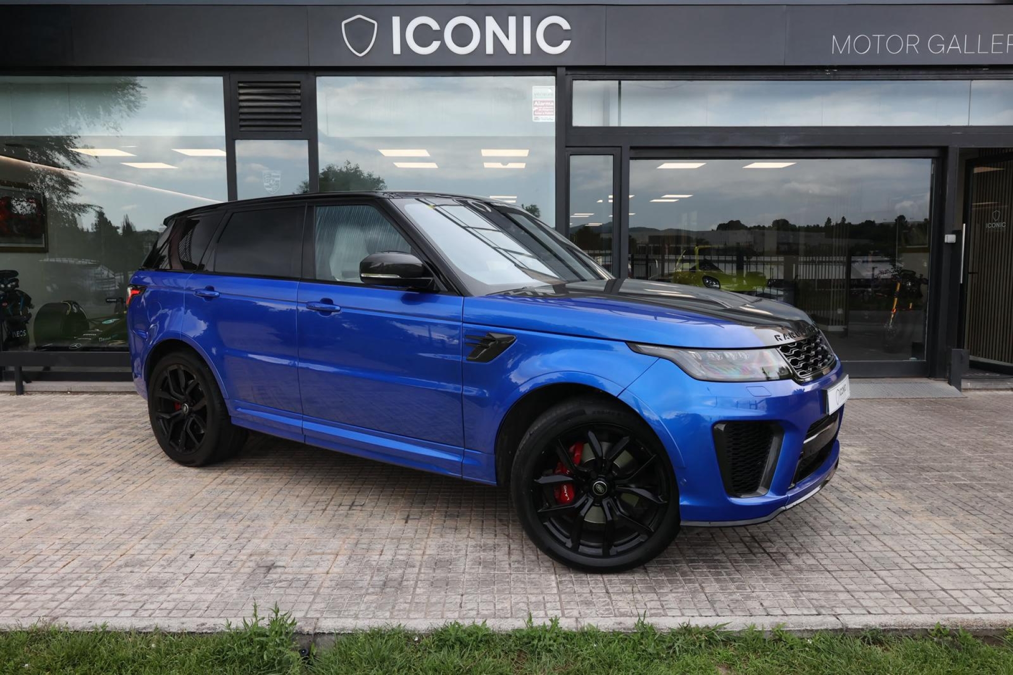 LAND ROVER RANGE ROVER SPORT SVR