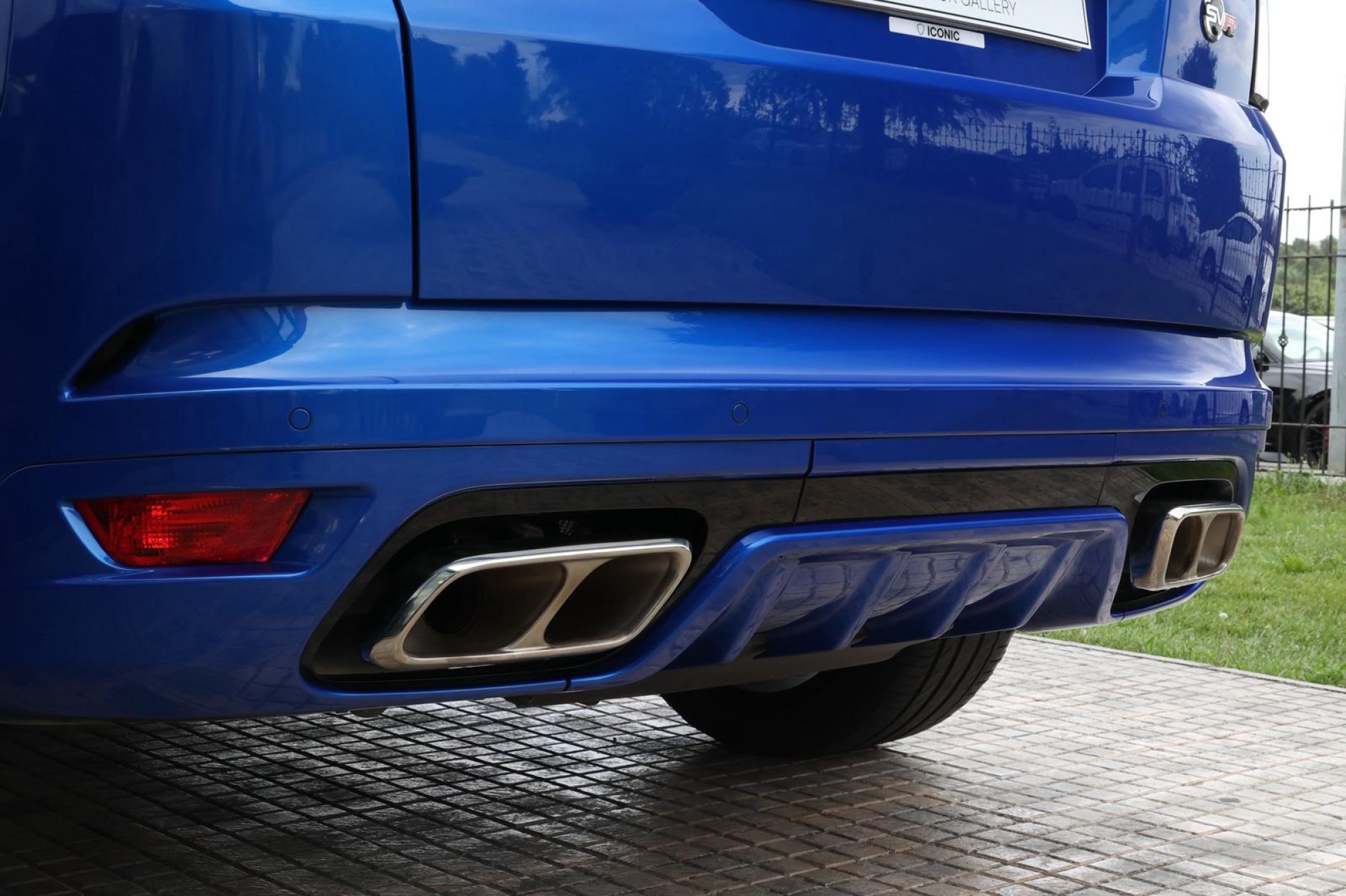 LAND ROVER RANGE ROVER SPORT SVR