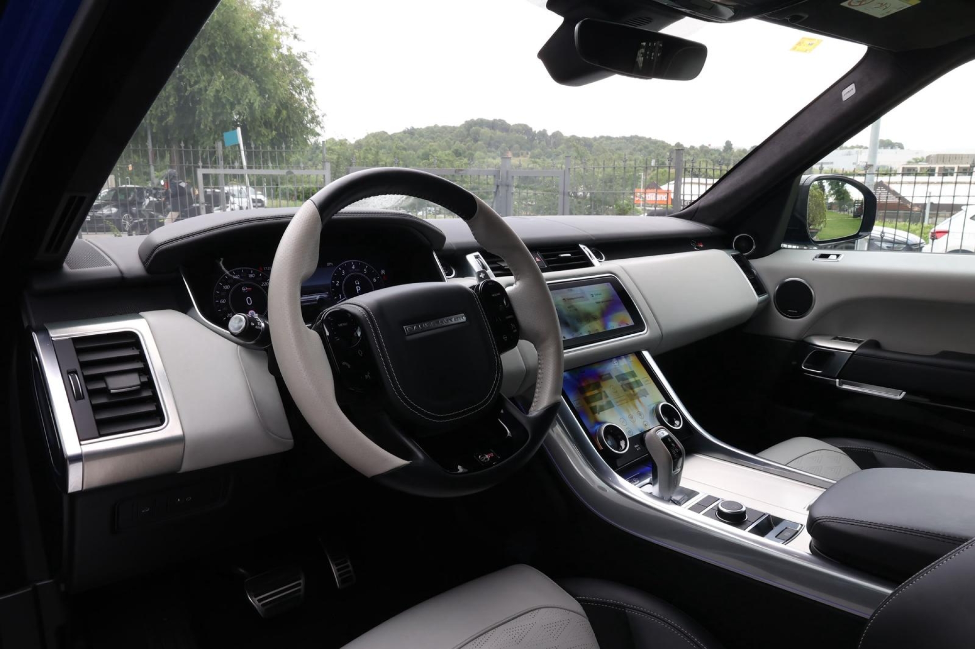 LAND ROVER RANGE ROVER SPORT SVR