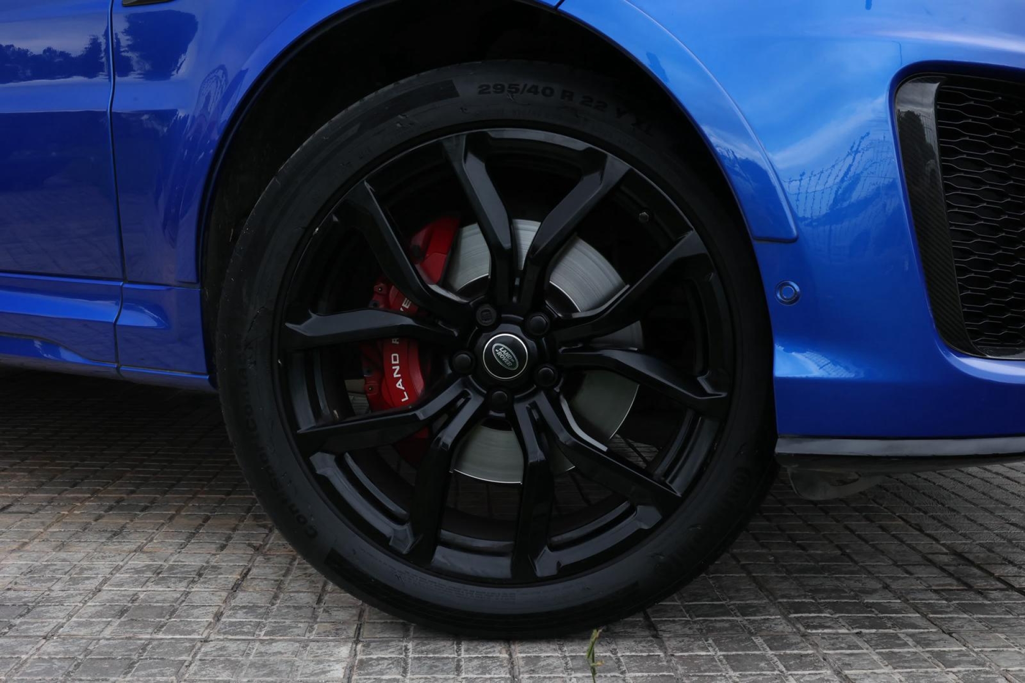 LAND ROVER RANGE ROVER SPORT SVR